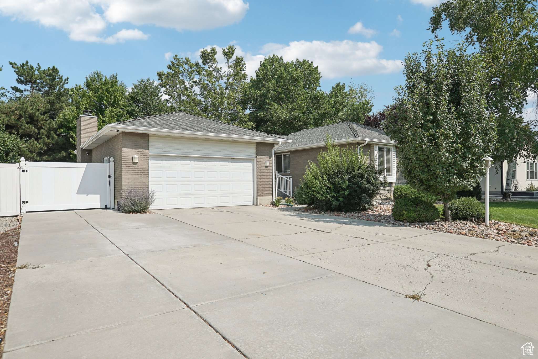Sandy, UT 84092,9867 S WILDFLOWER RD