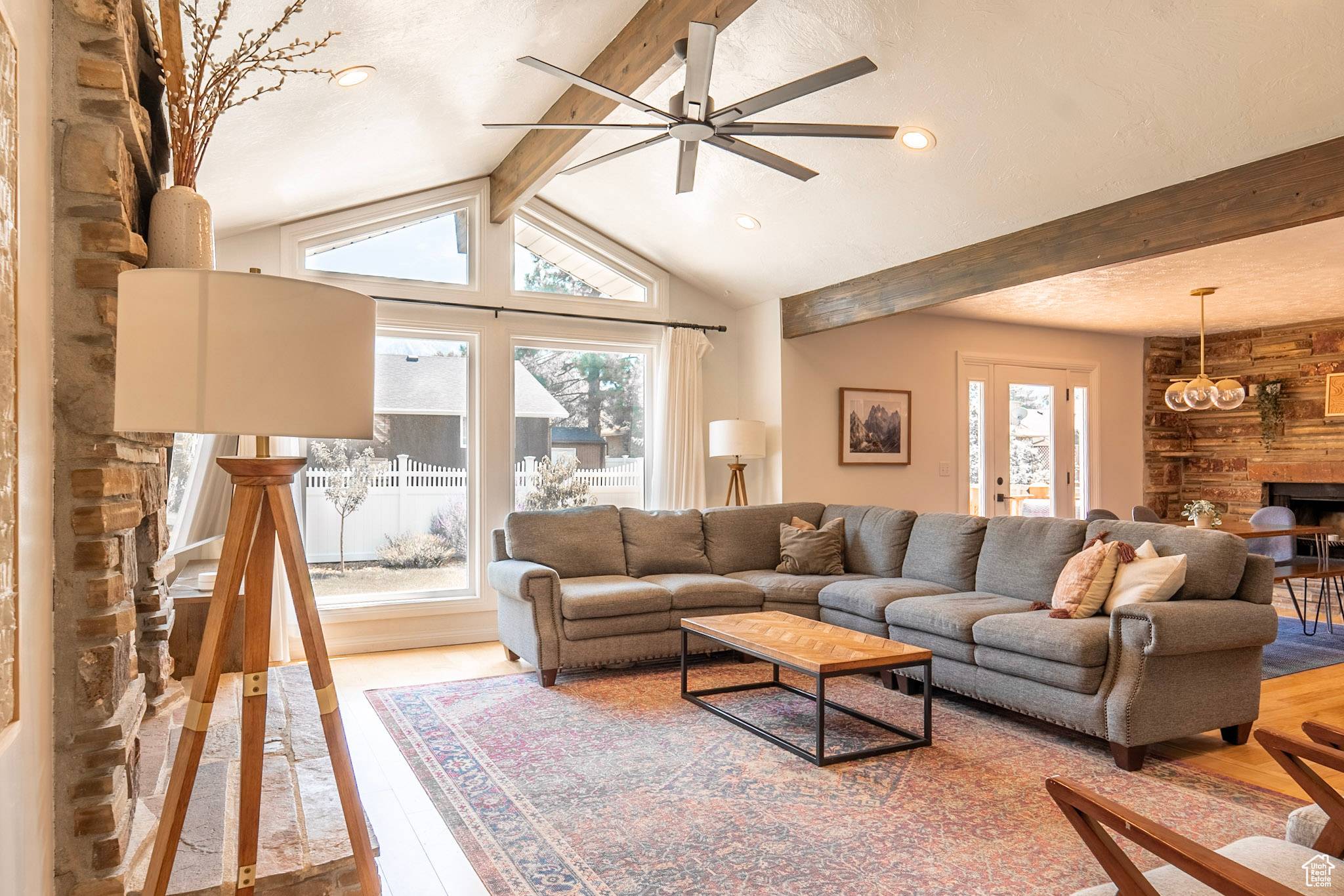 Sandy, UT 84092,9813 S COUNTRYWOOD DR