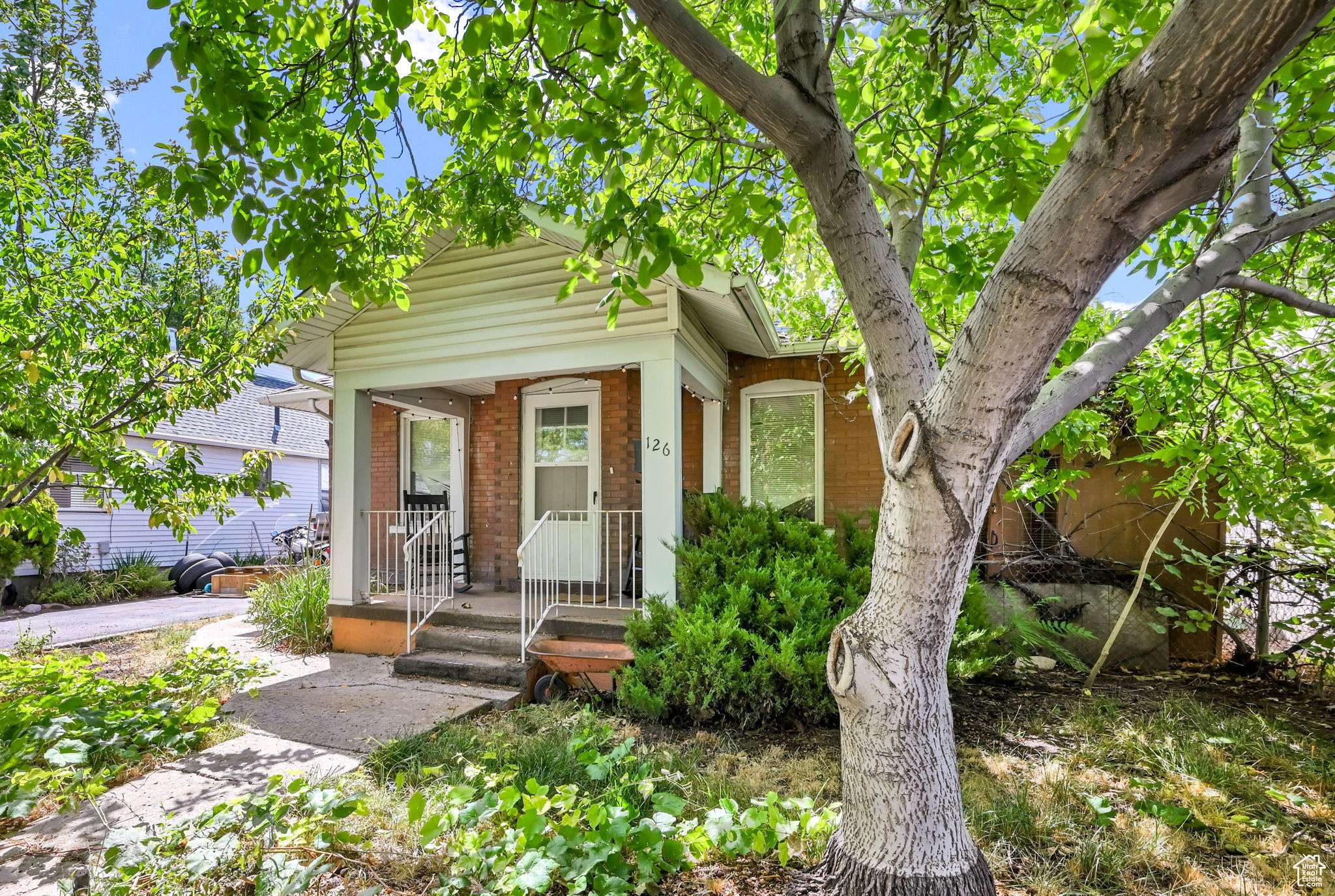 Salt Lake City, UT 84115,126 E BERYL AVE