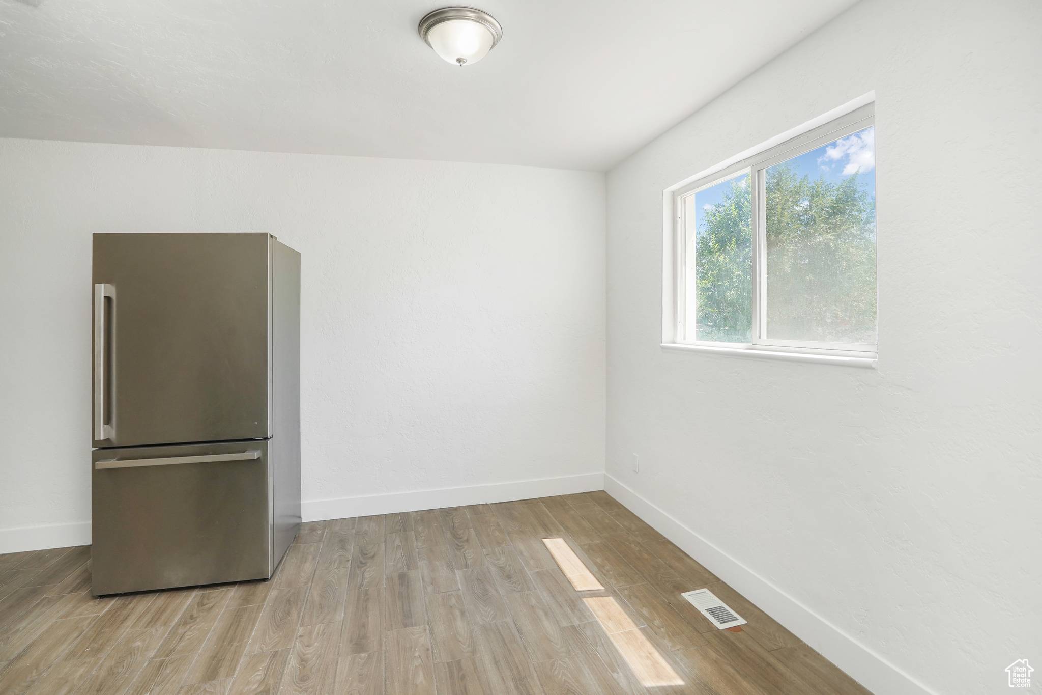 Kearns, UT 84118,4686 W 5215 S