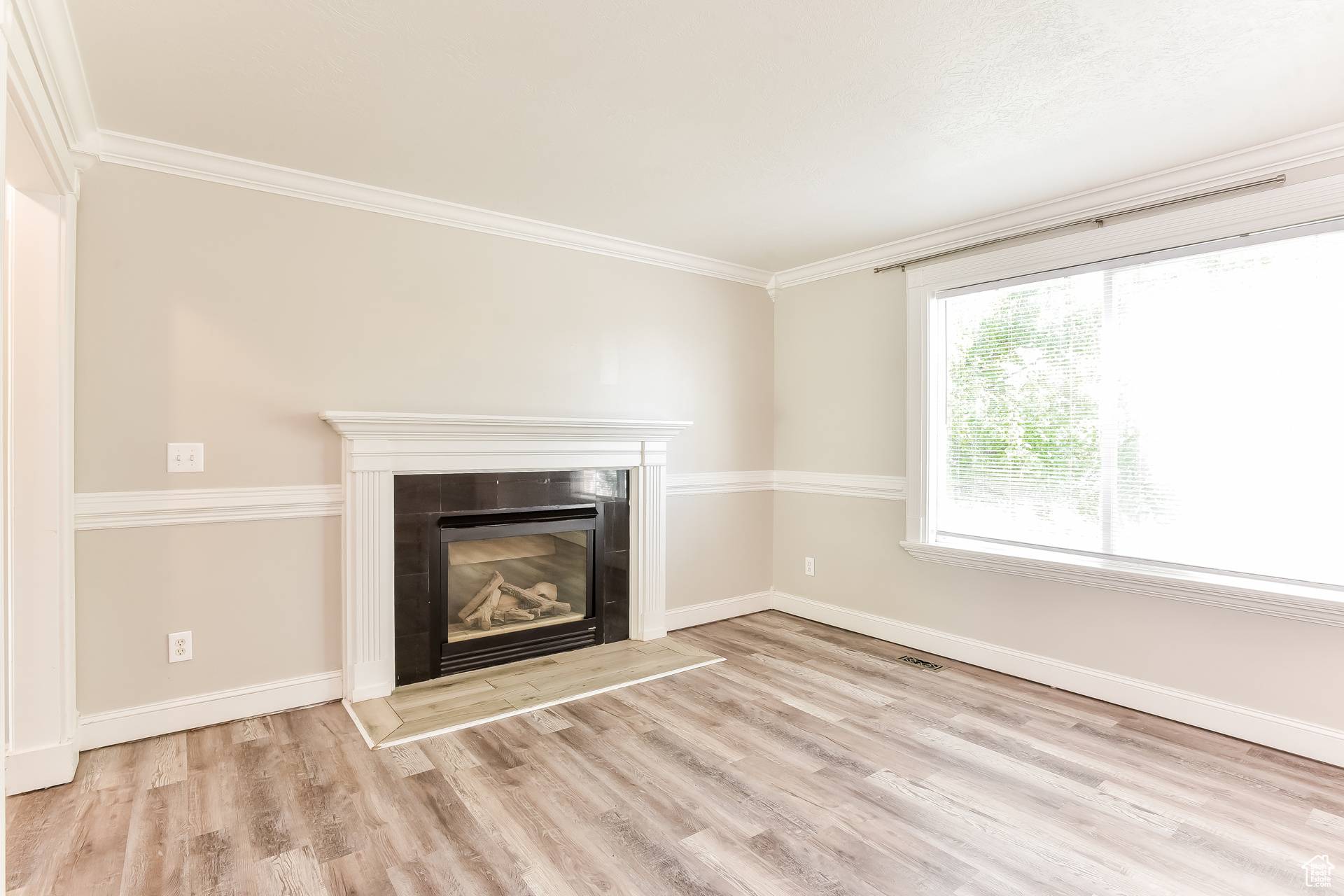 Syracuse, UT 84075,1901 S 1730 W