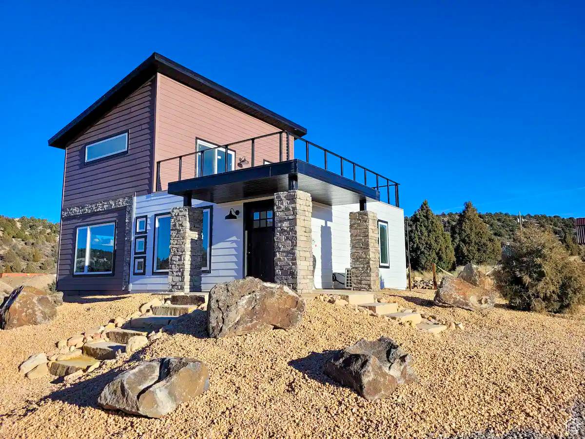 Alton, UT 84710,100 E SENECA CT E