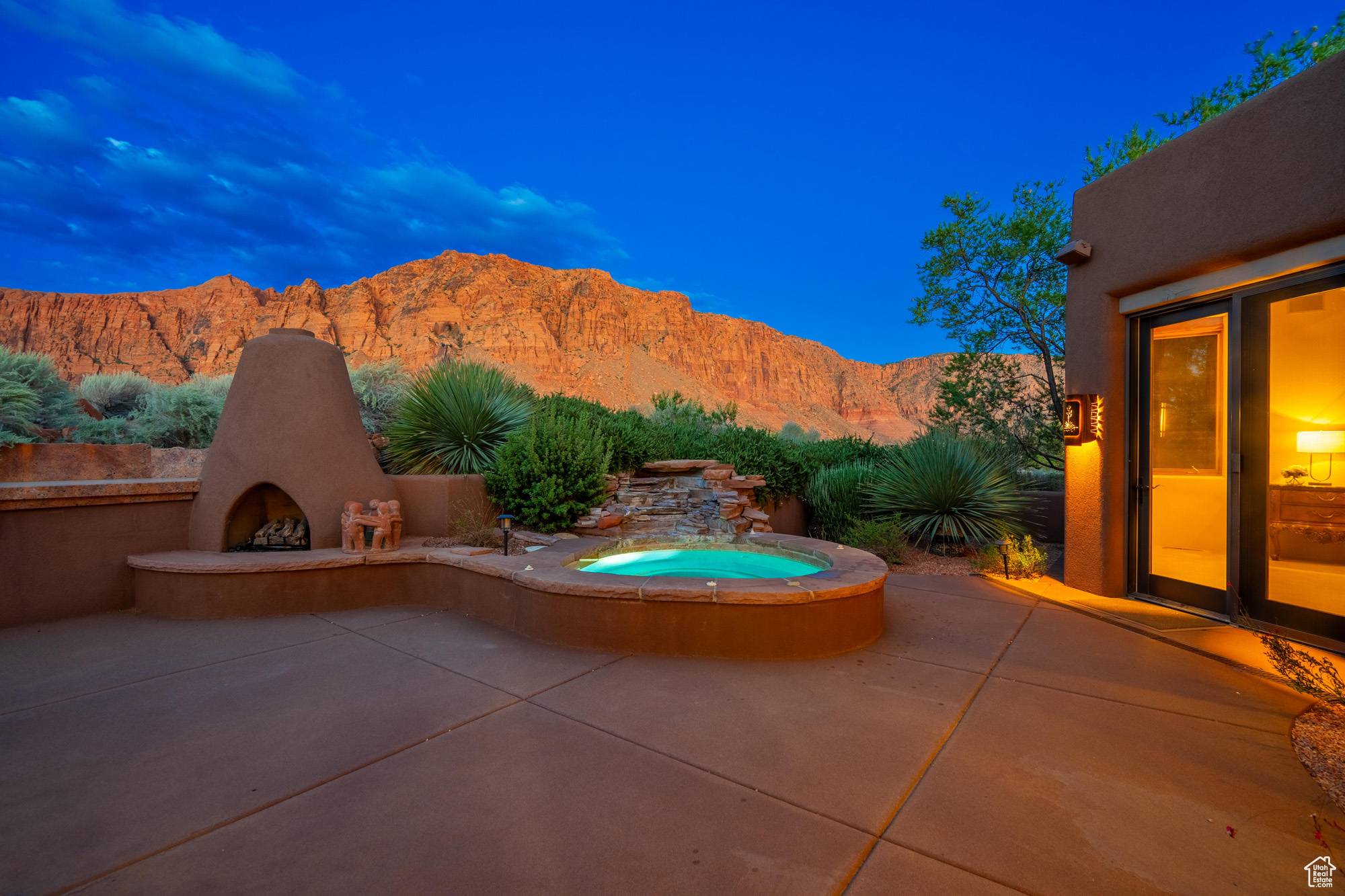 Ivins, UT 84738,998 W WINTOOK DR