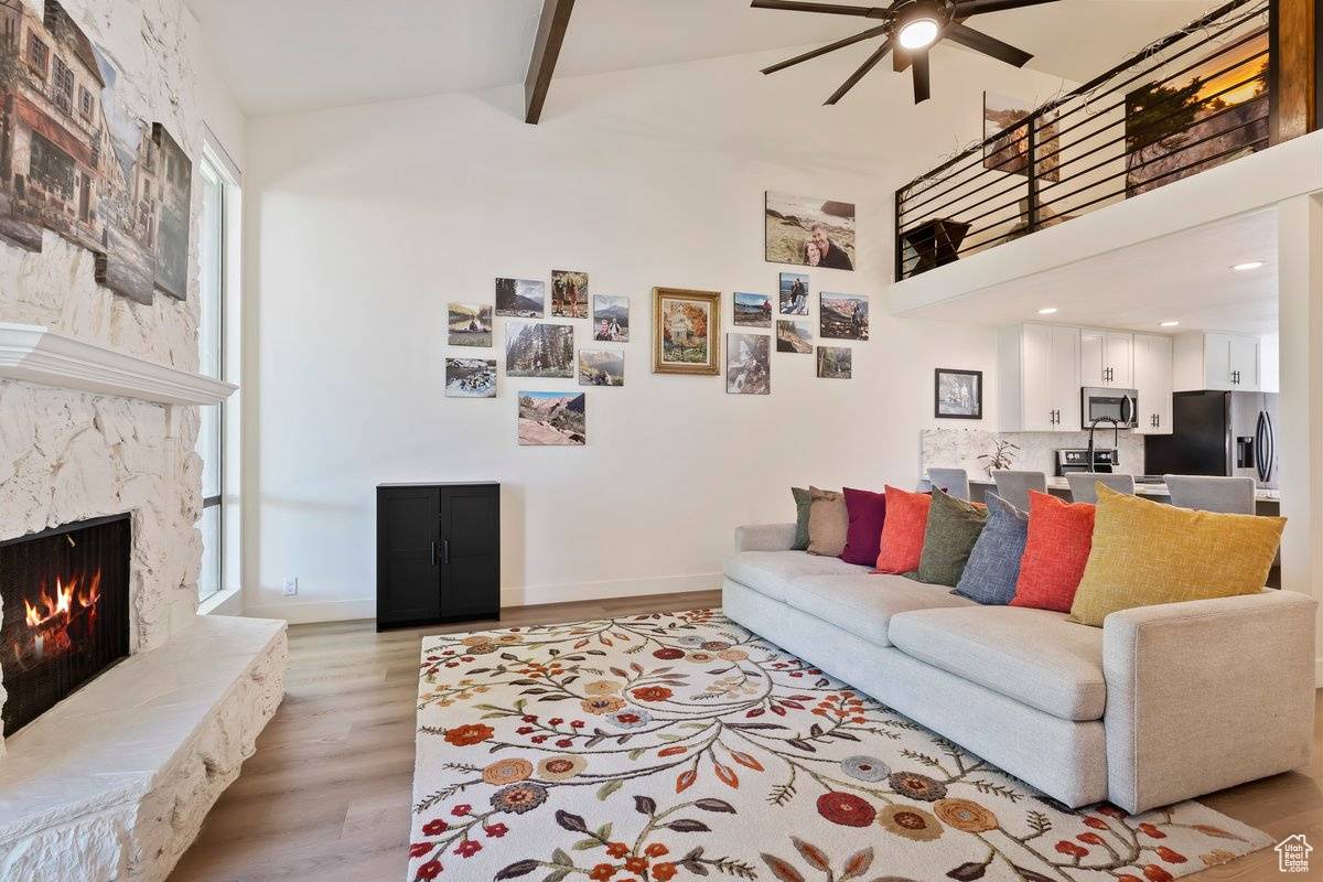 Salt Lake City, UT 84121,1575 E 6430 S