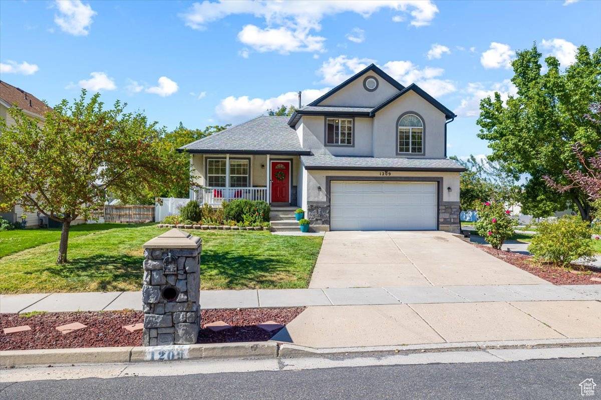 Ogden, UT 84404,1209 N MOUNTAIN RD