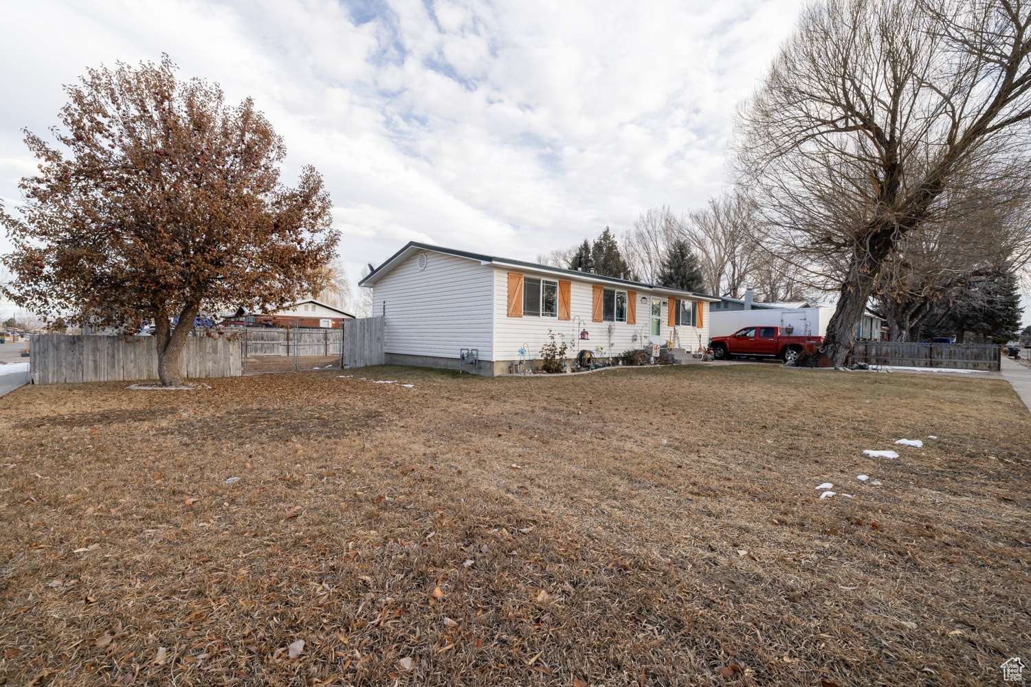 Vernal, UT 84078,594 N 300 W