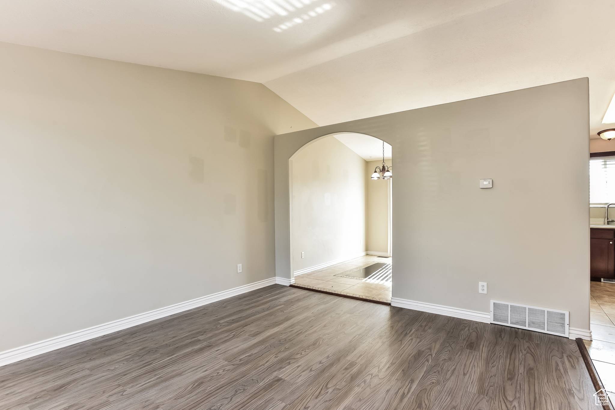 Syracuse, UT 84075,3855 W 850 S