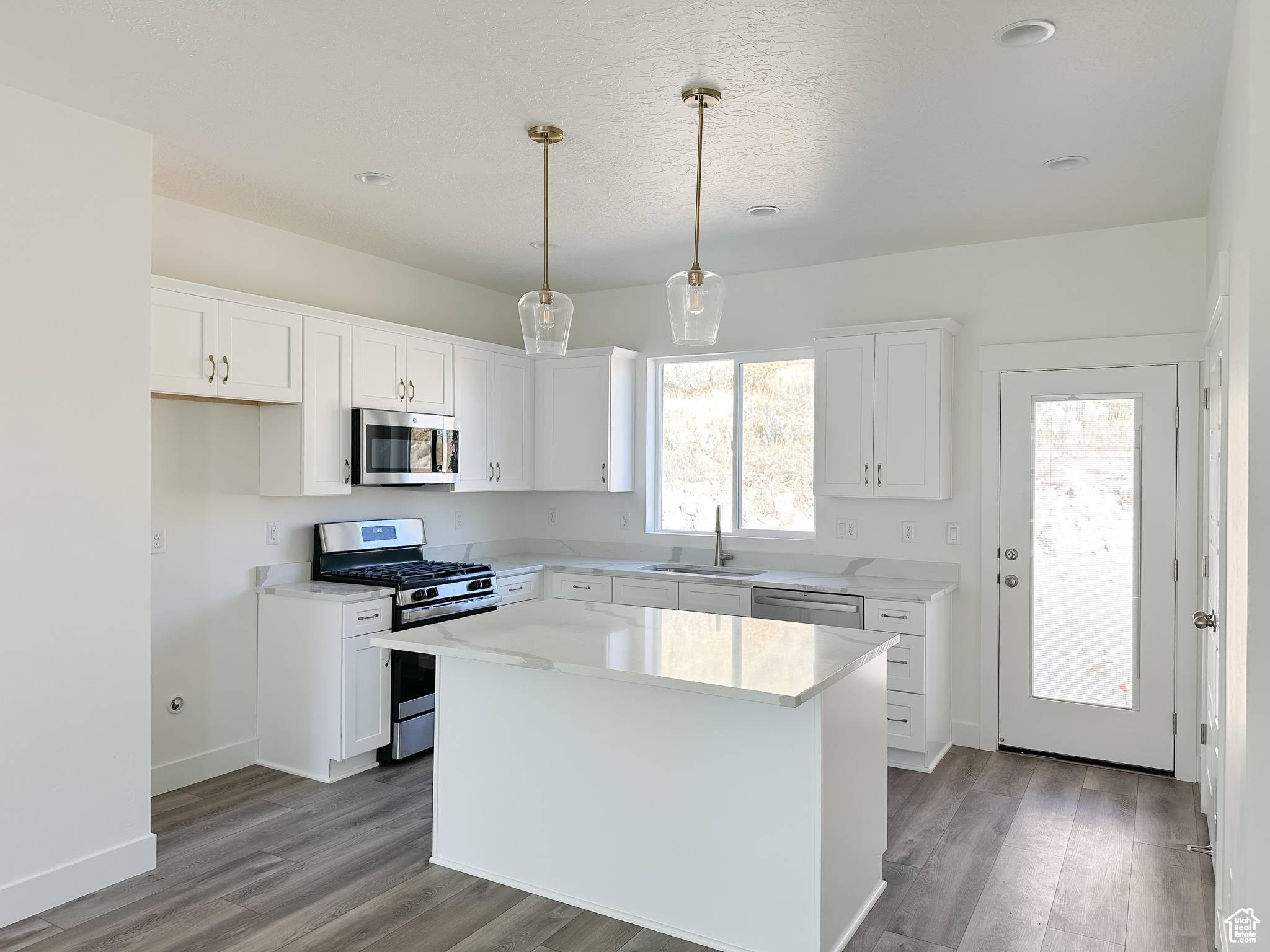 Lehi, UT 84043,978 W MOUNTAIN HOLLOW WAY #332