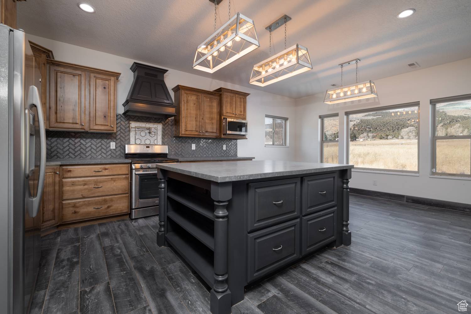 Vernal, UT 84078,7748 W MOUNTAIN DELL DR