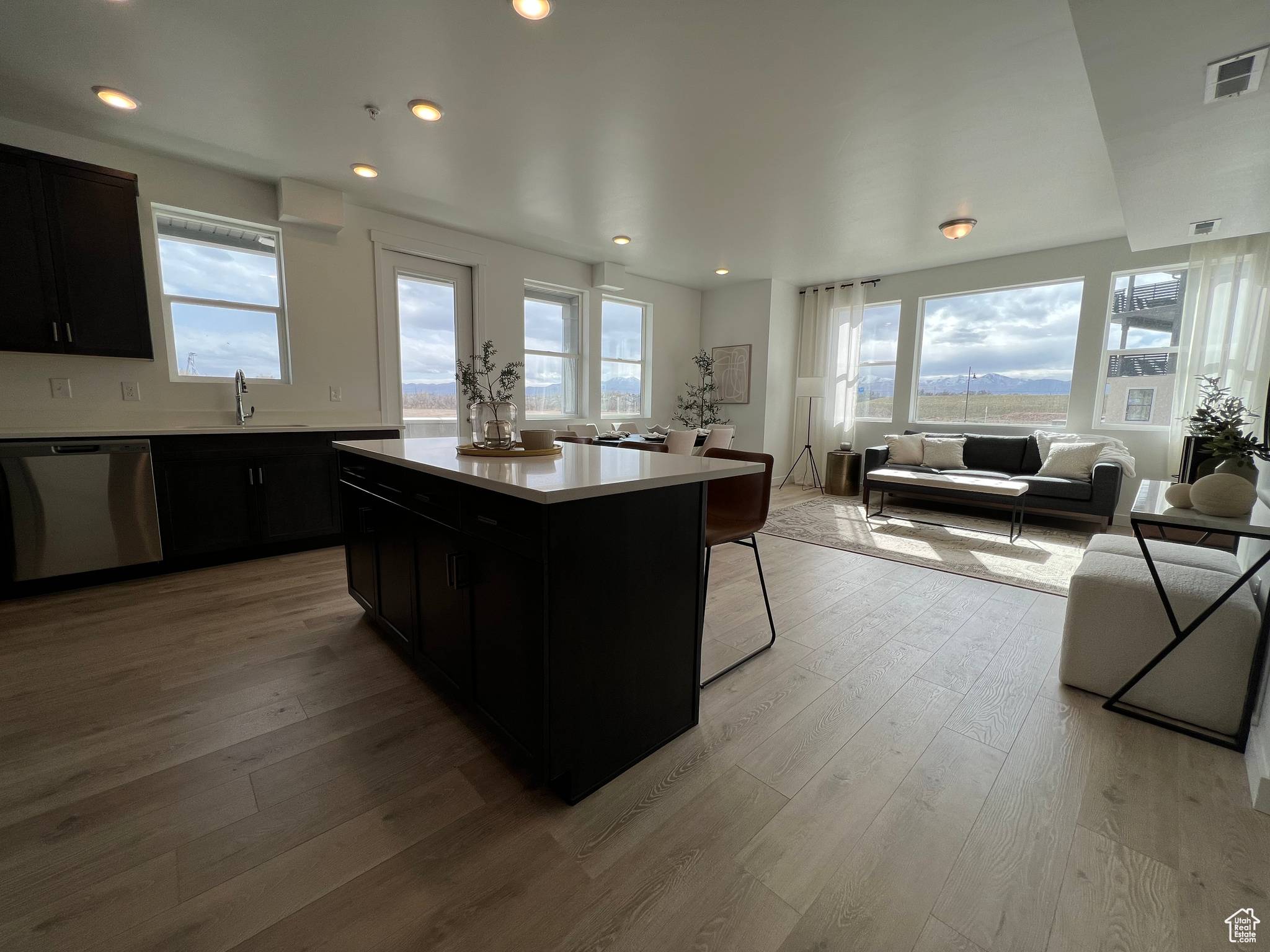 Midvale, UT 84047,8362 S IRIS LUMI LN W #P202