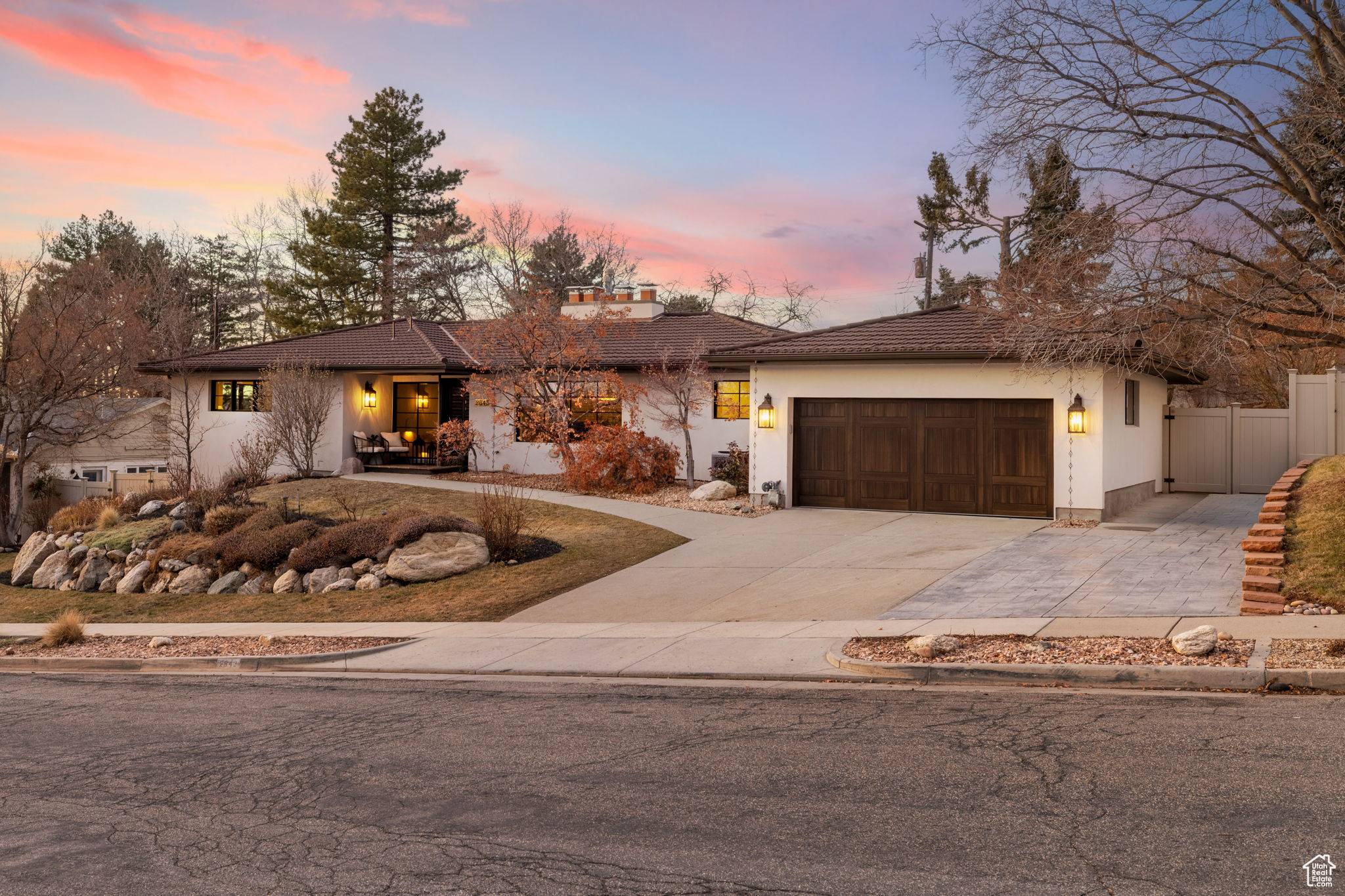 Salt Lake City, UT 84108,2843 E LANCASTER DR S