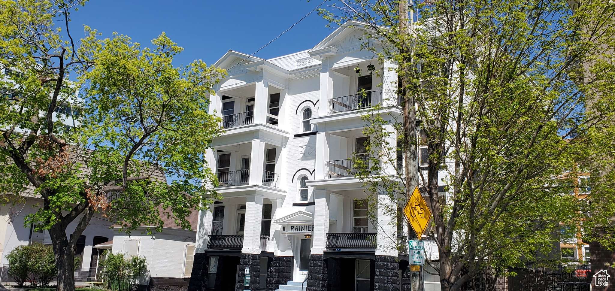 Salt Lake City, UT 84111,215 S 300 E