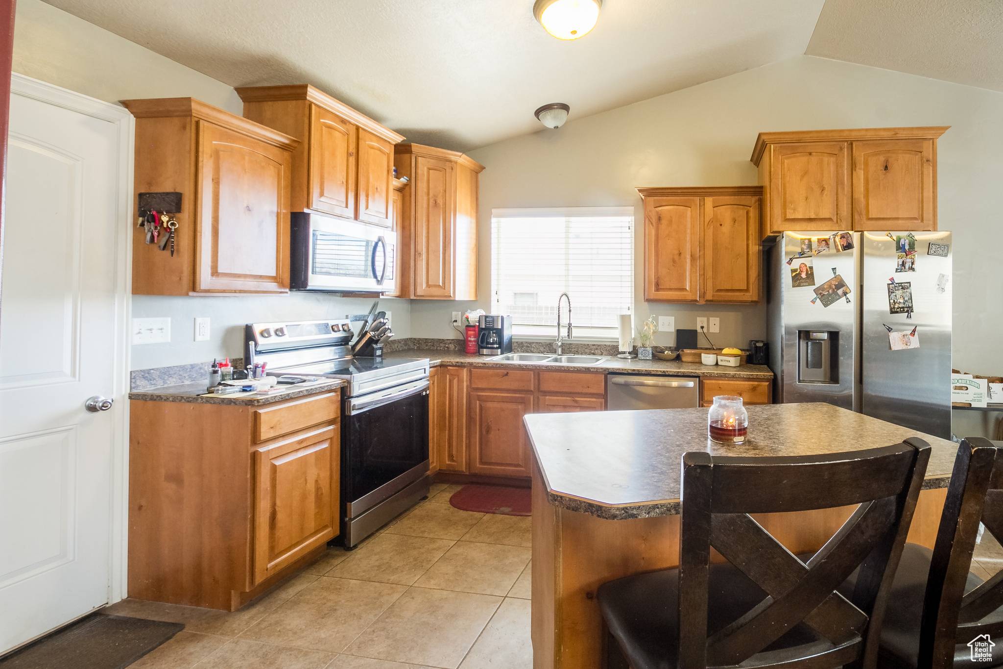 Vernal, UT 84078,363 W 2900 S