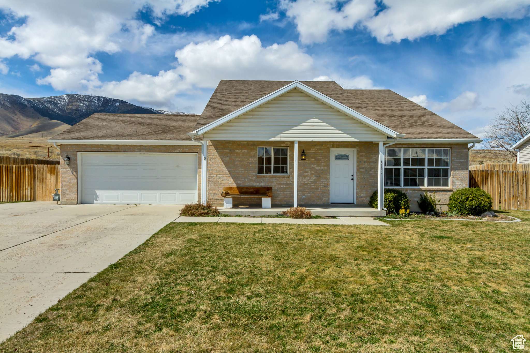 Saratoga Springs, UT 84045,4103 S SUNRISE DR