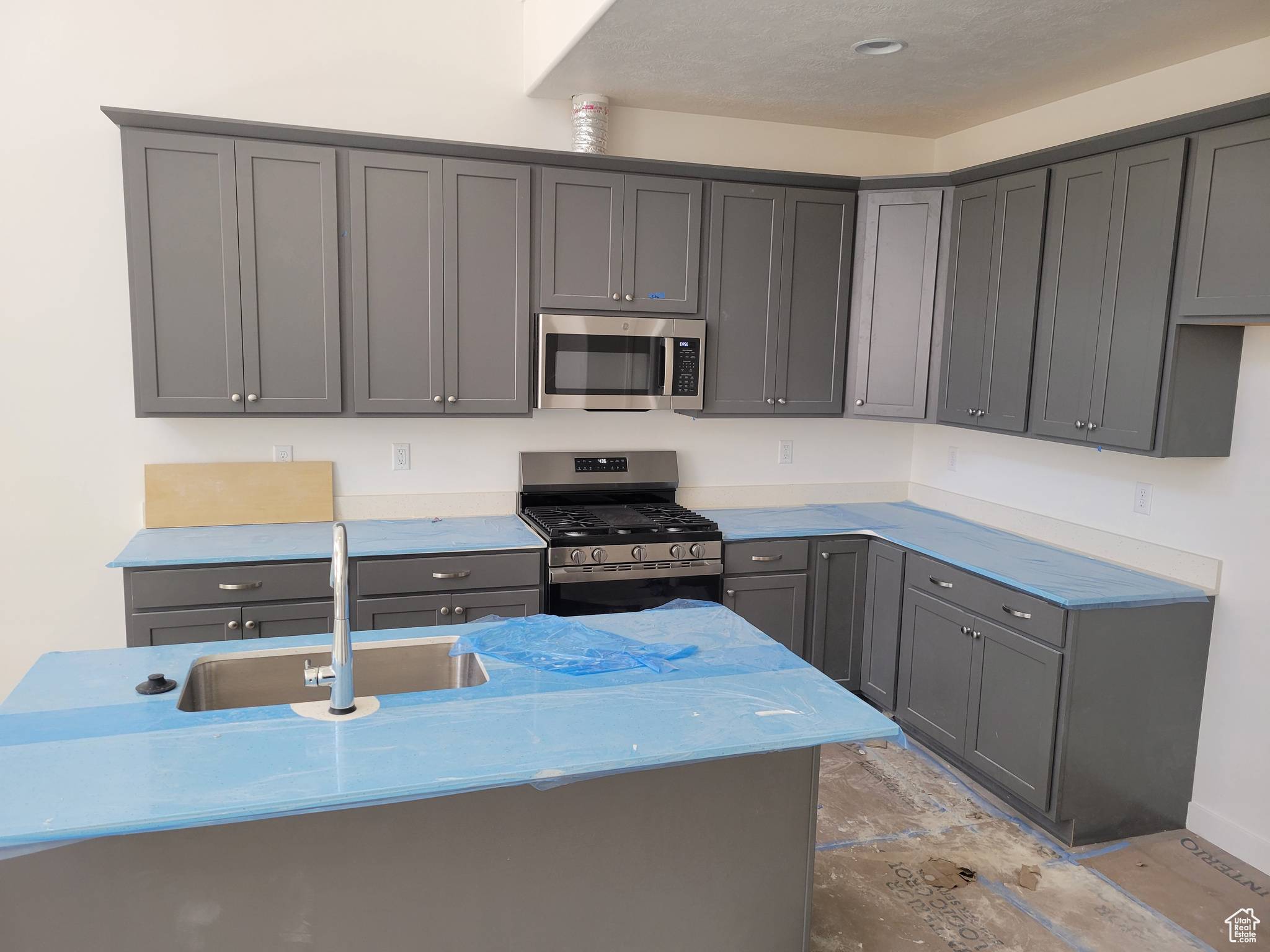 West Jordan, UT 84081,6864 S STATIC PEAK DR #258