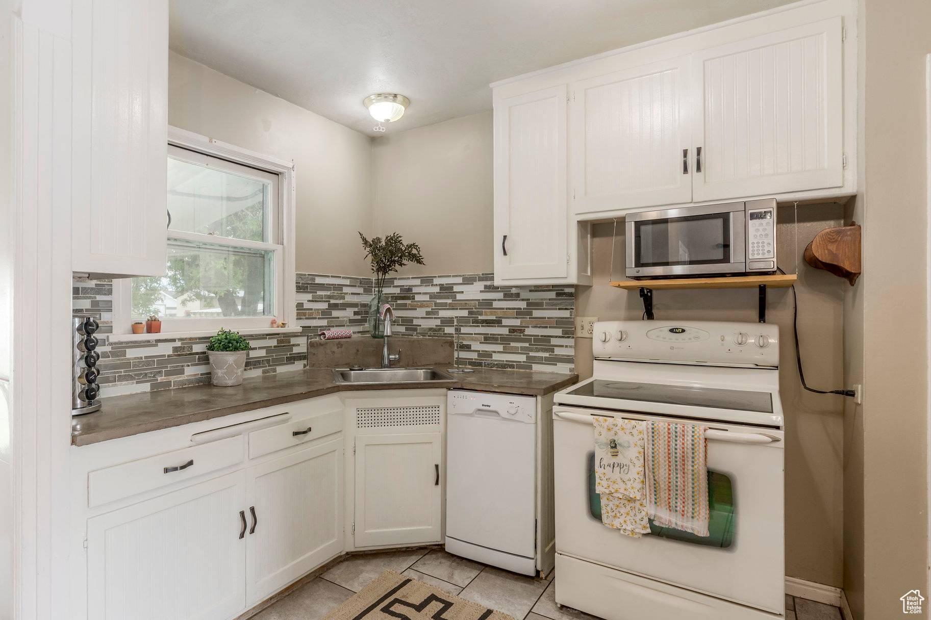 Provo, UT 84606,1240 E 520 S