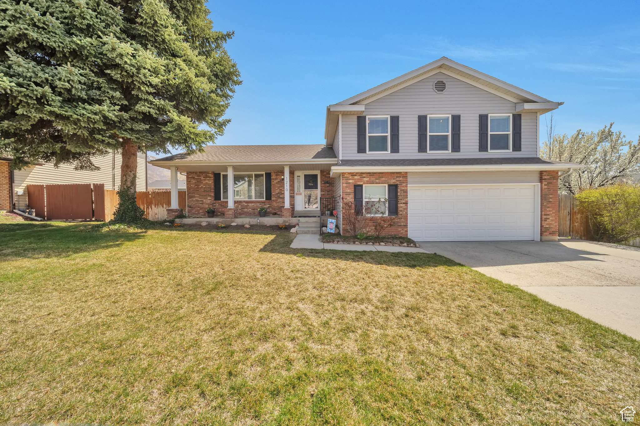 Sandy, UT 84094,1210 E HOLLY RIDGE RD S