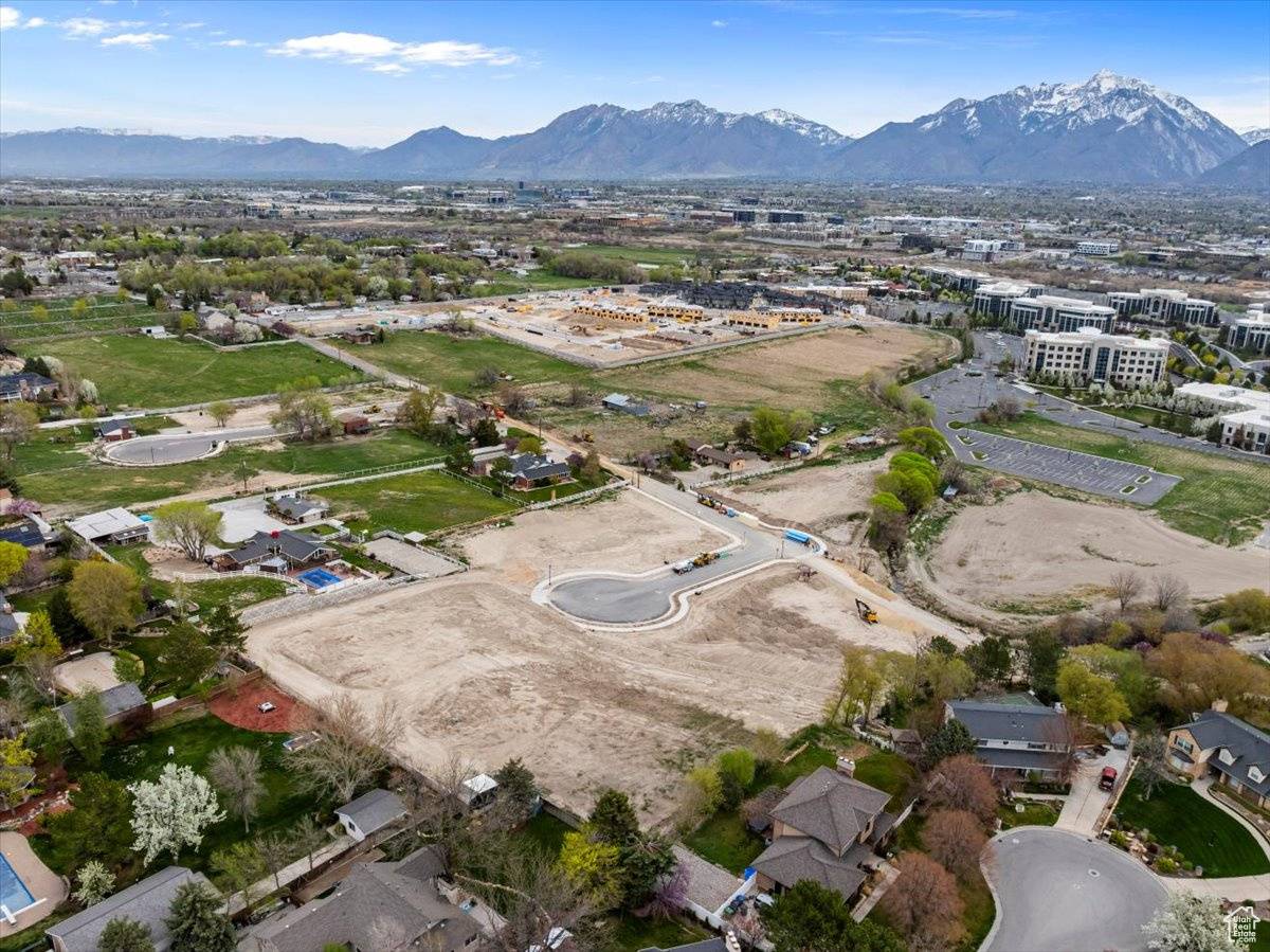 South Jordan, UT 84095,1071 W KINGS LANDING CT #5