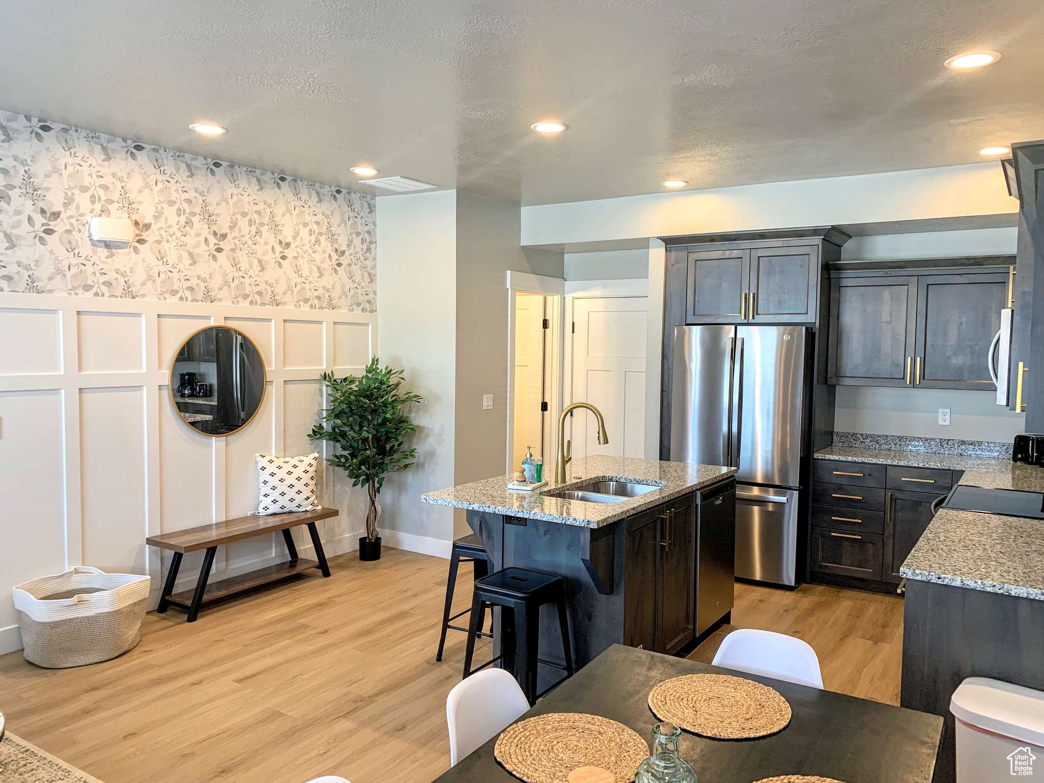 Garden City, UT 84028,150 W SEASONS LN #4