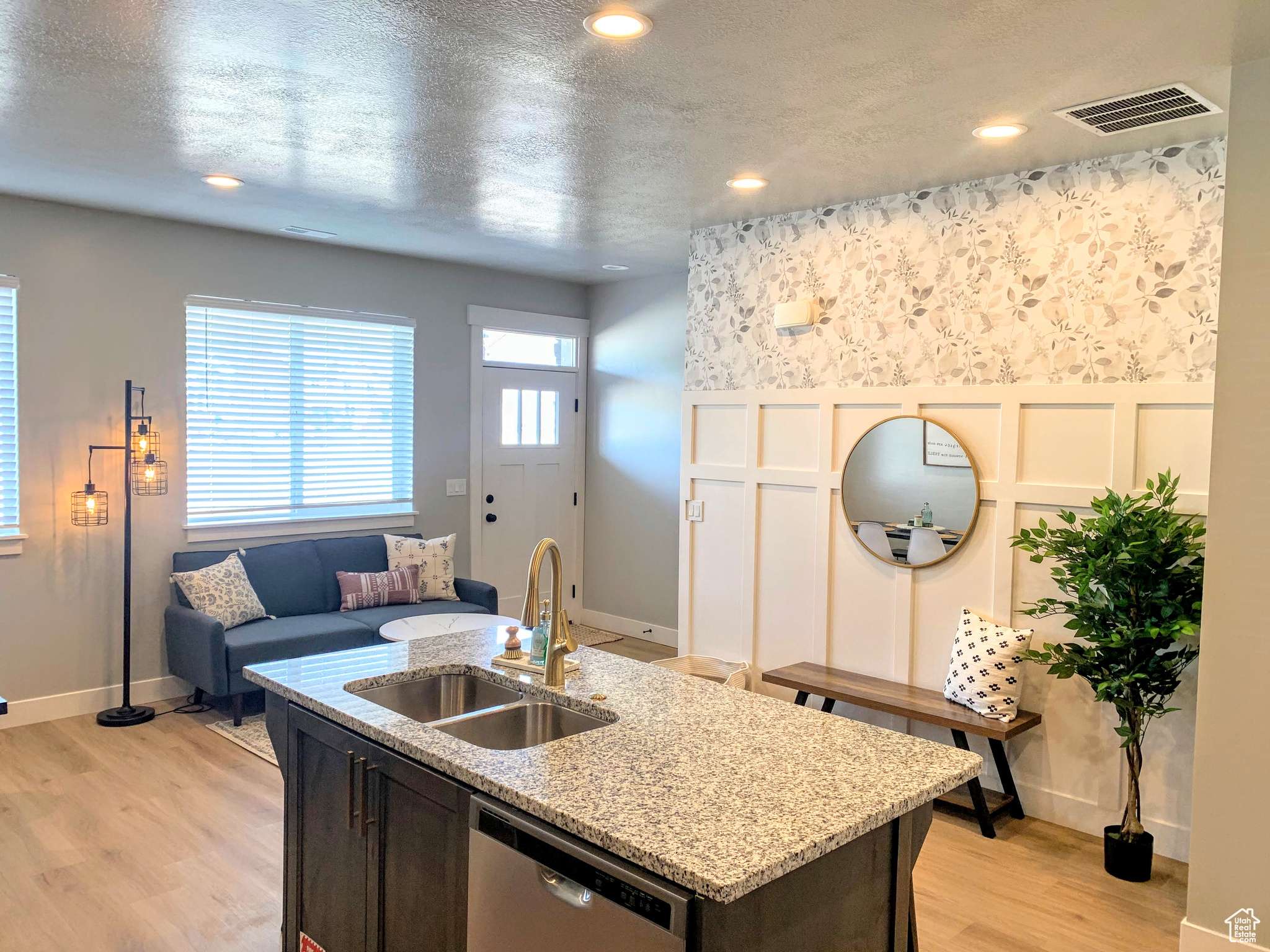Garden City, UT 84028,150 W SEASONS LN #4
