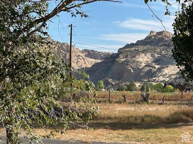 Escalante, UT 84726,45 N 450 E