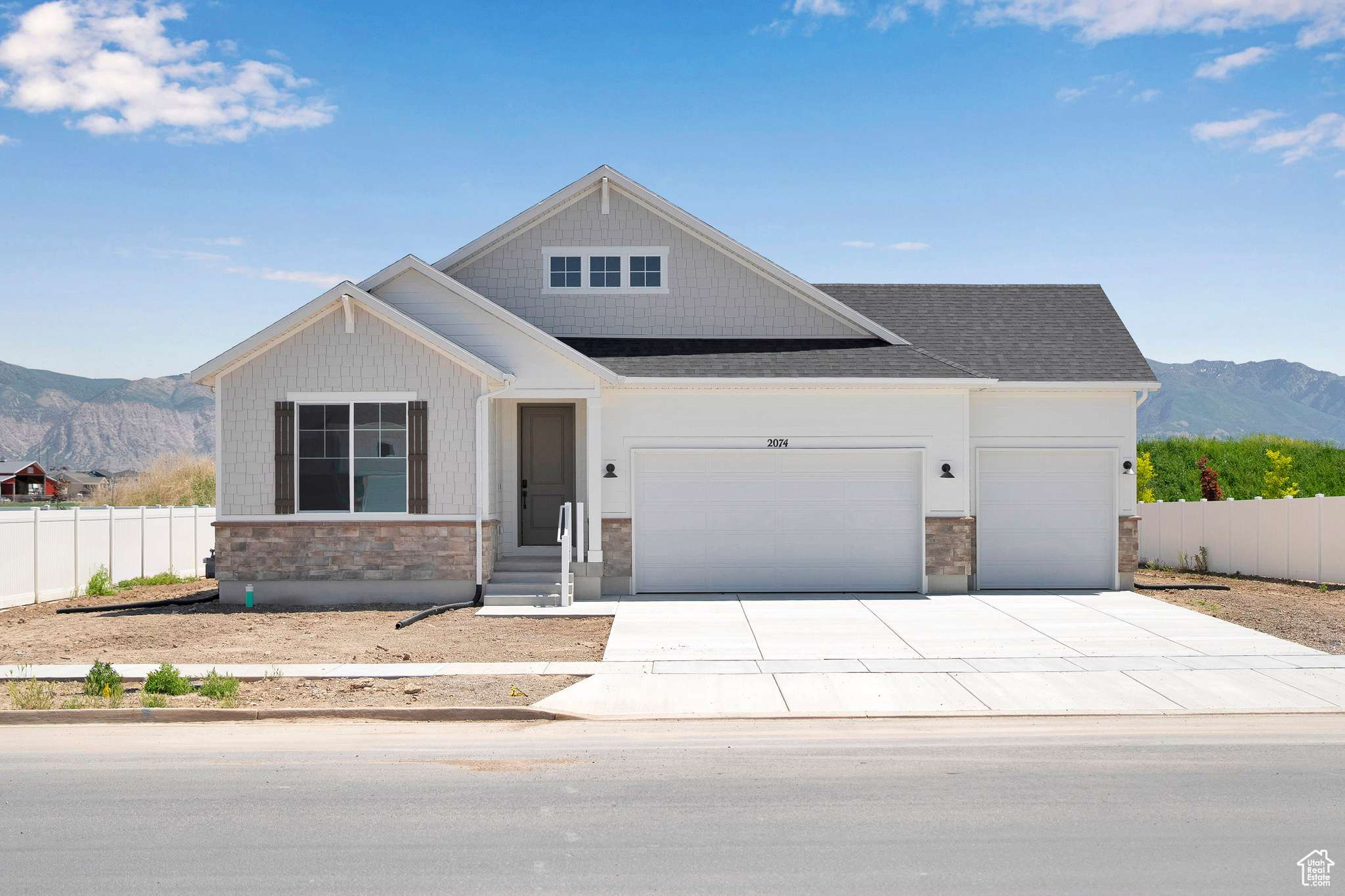 Taylor, UT 84401,2074 S 3940 W #11