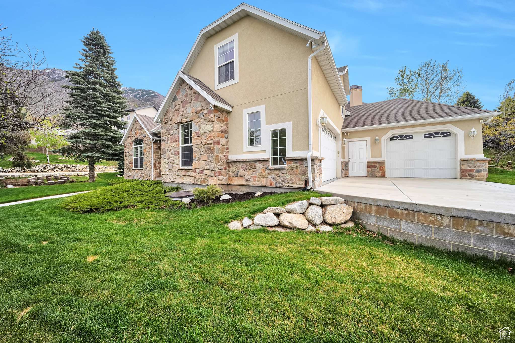 Sandy, UT 84092,2718 E DANVILLE DR