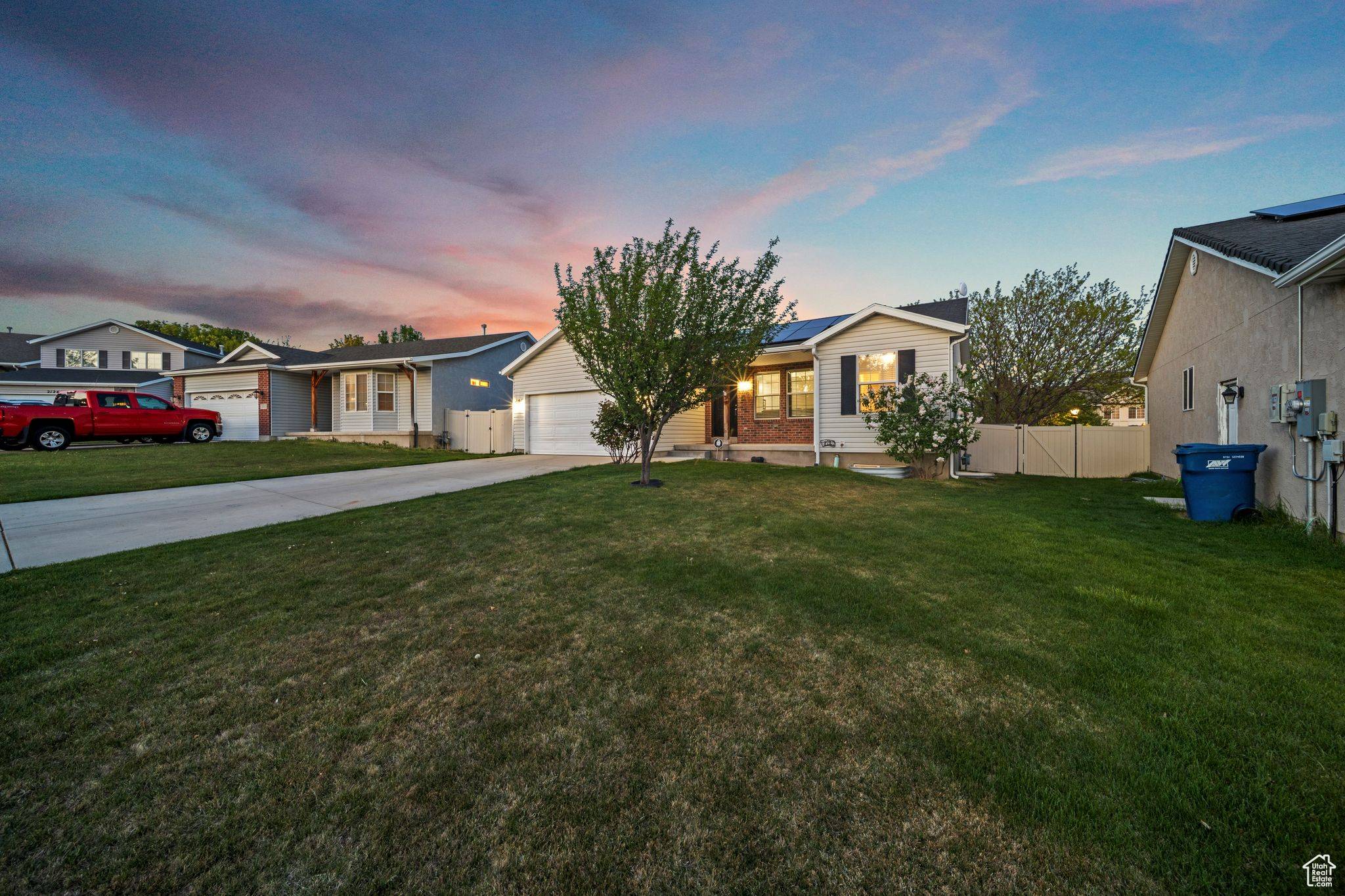 Saratoga Springs, UT 84045,2106 N BOYSENBERRY DR