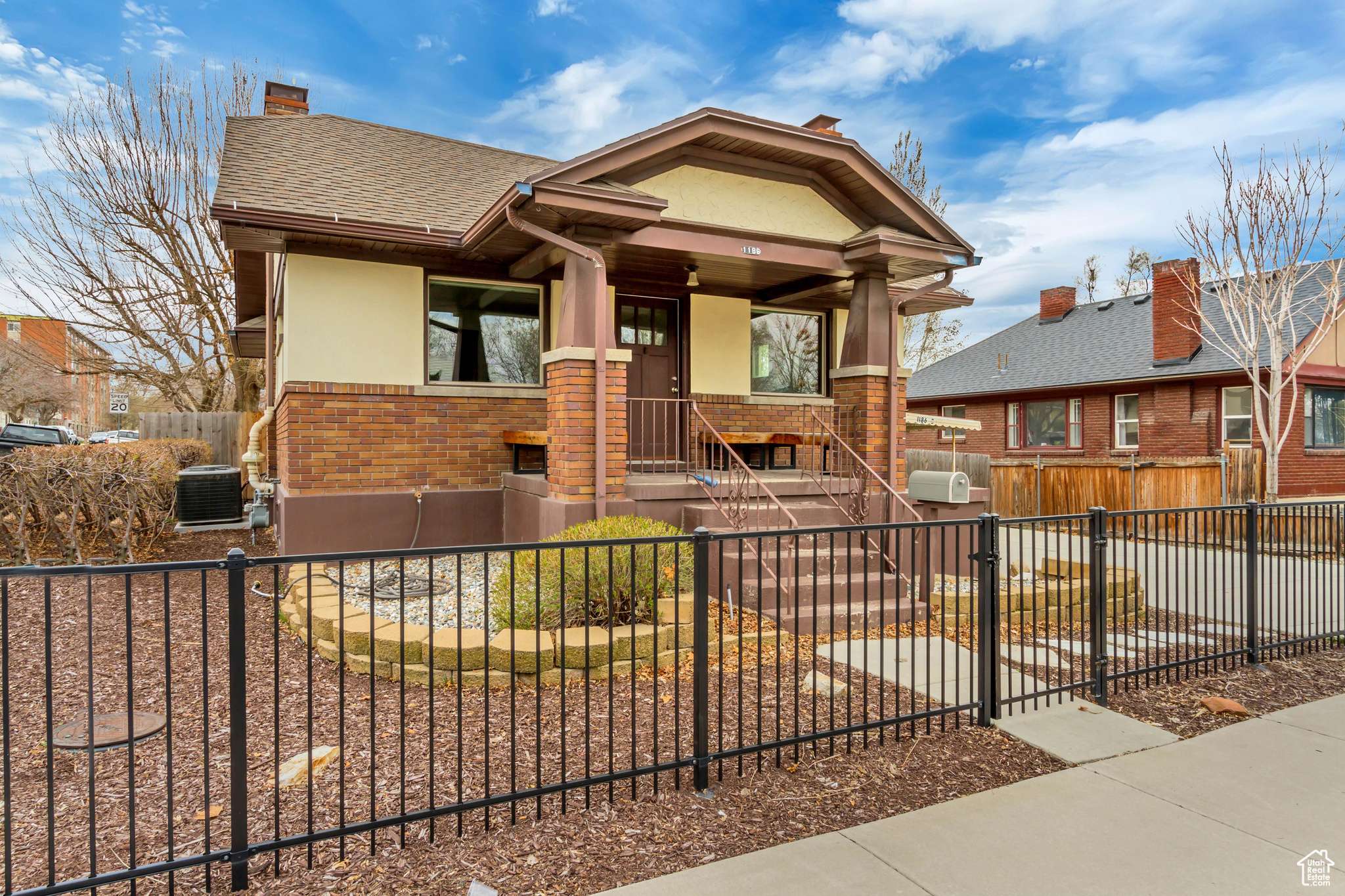 Salt Lake City, UT 84105,1186 E WESTMINSTER AVE S
