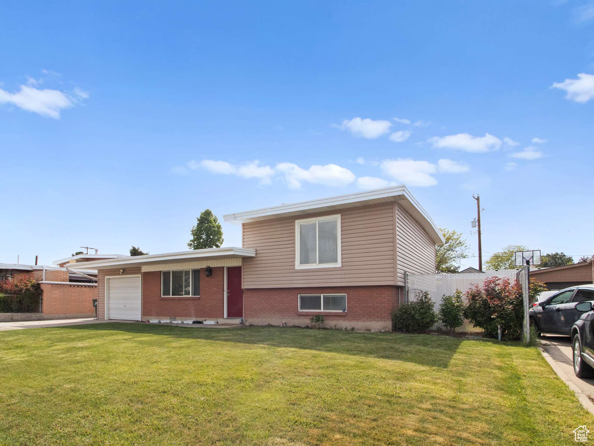 West Valley City, UT 84119,4214 S 2835 W