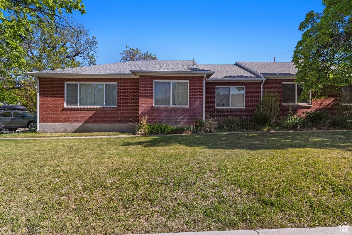 Salt Lake City, UT 84106,2695 S MELBOURNE ST E