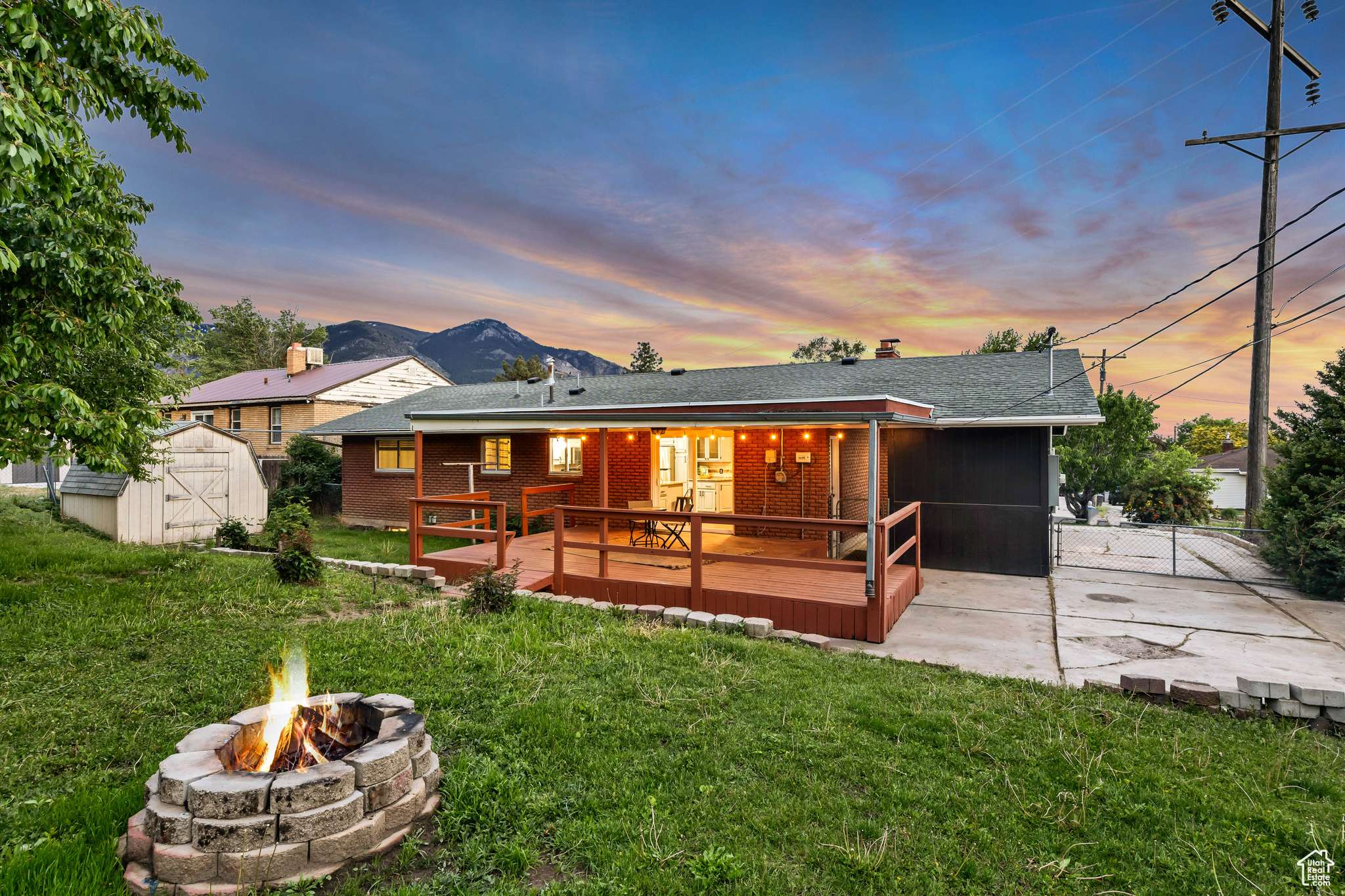 North Ogden, UT 84414,476 E 3050 N