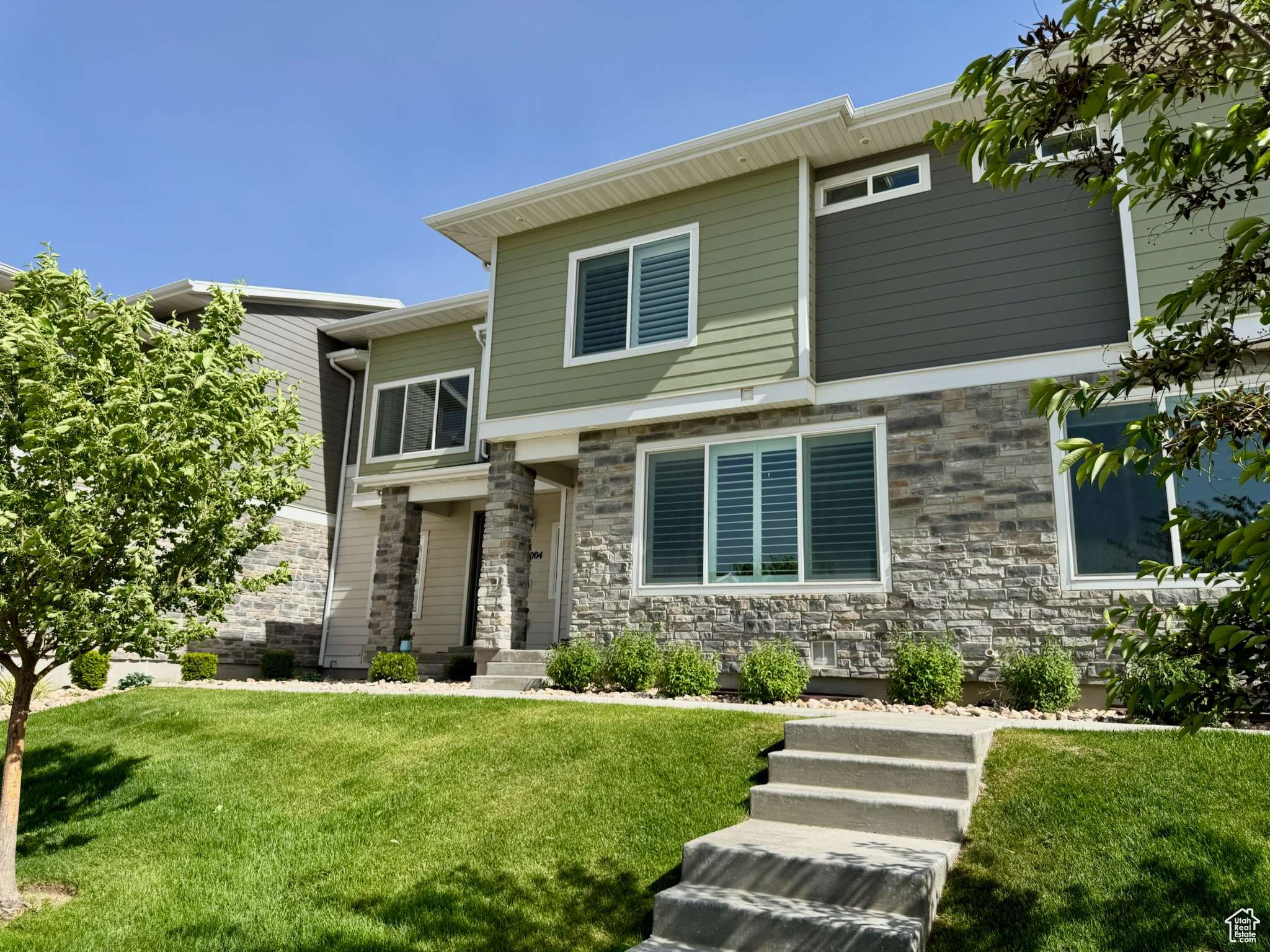 Bluffdale, UT 84065,1006 W SAPPHIRE PEAK DR
