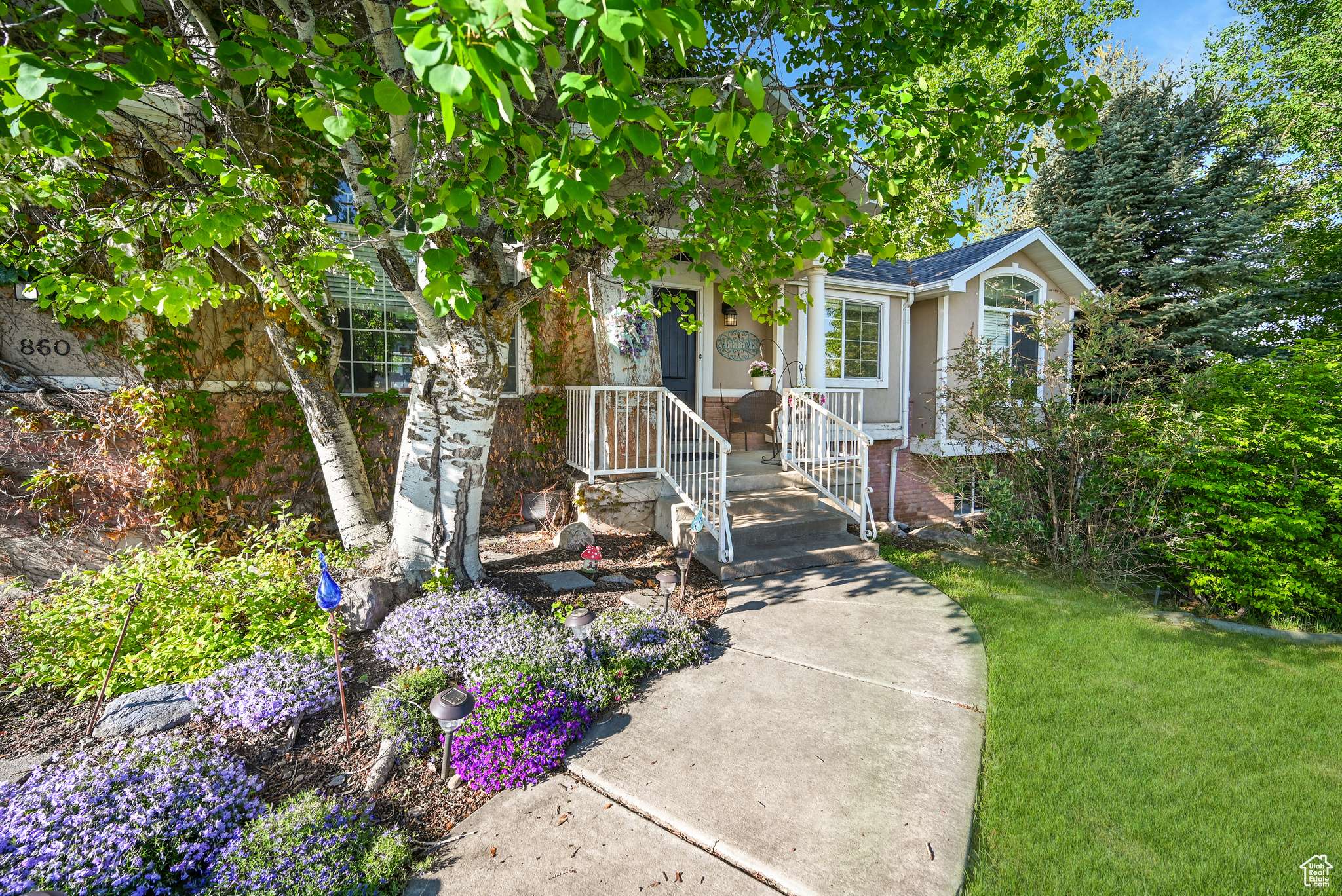 Smithfield, UT 84335,860 E 300 S