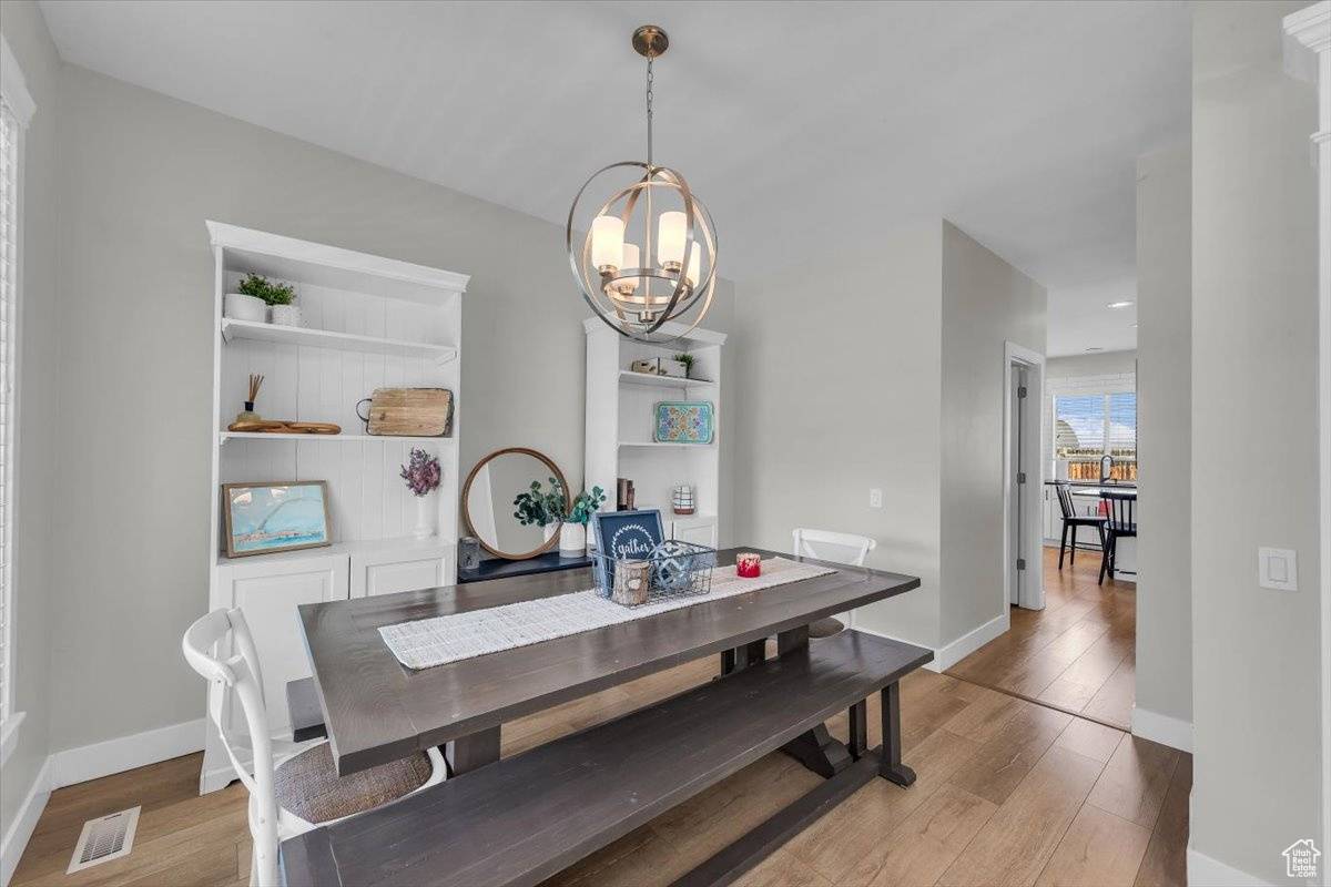 Draper, UT 84020,441 E CRAPE MYRTLE CIR