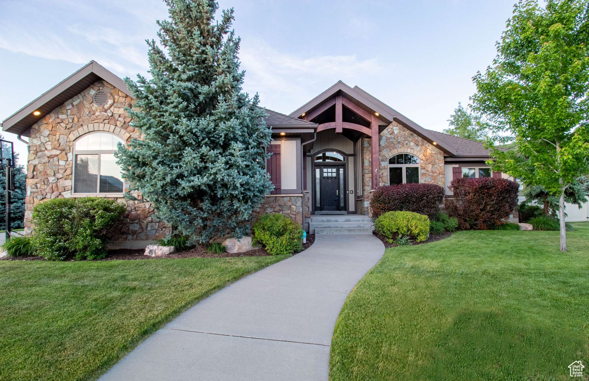 Mountain Green, UT 84050,5818 N CAMBRIDGE DR E