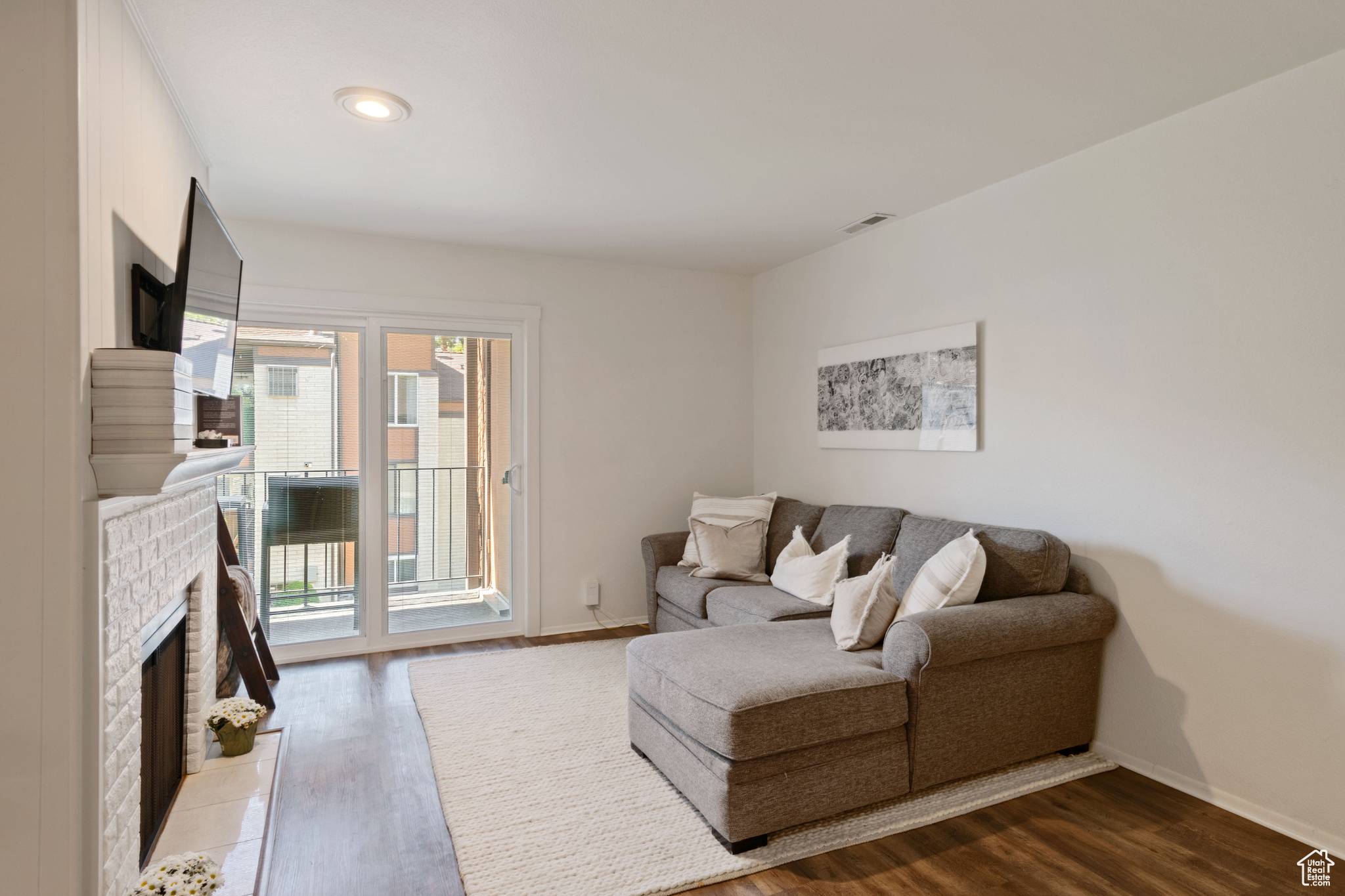 Salt Lake City, UT 84106,2402 S ELIZABETH ST #5