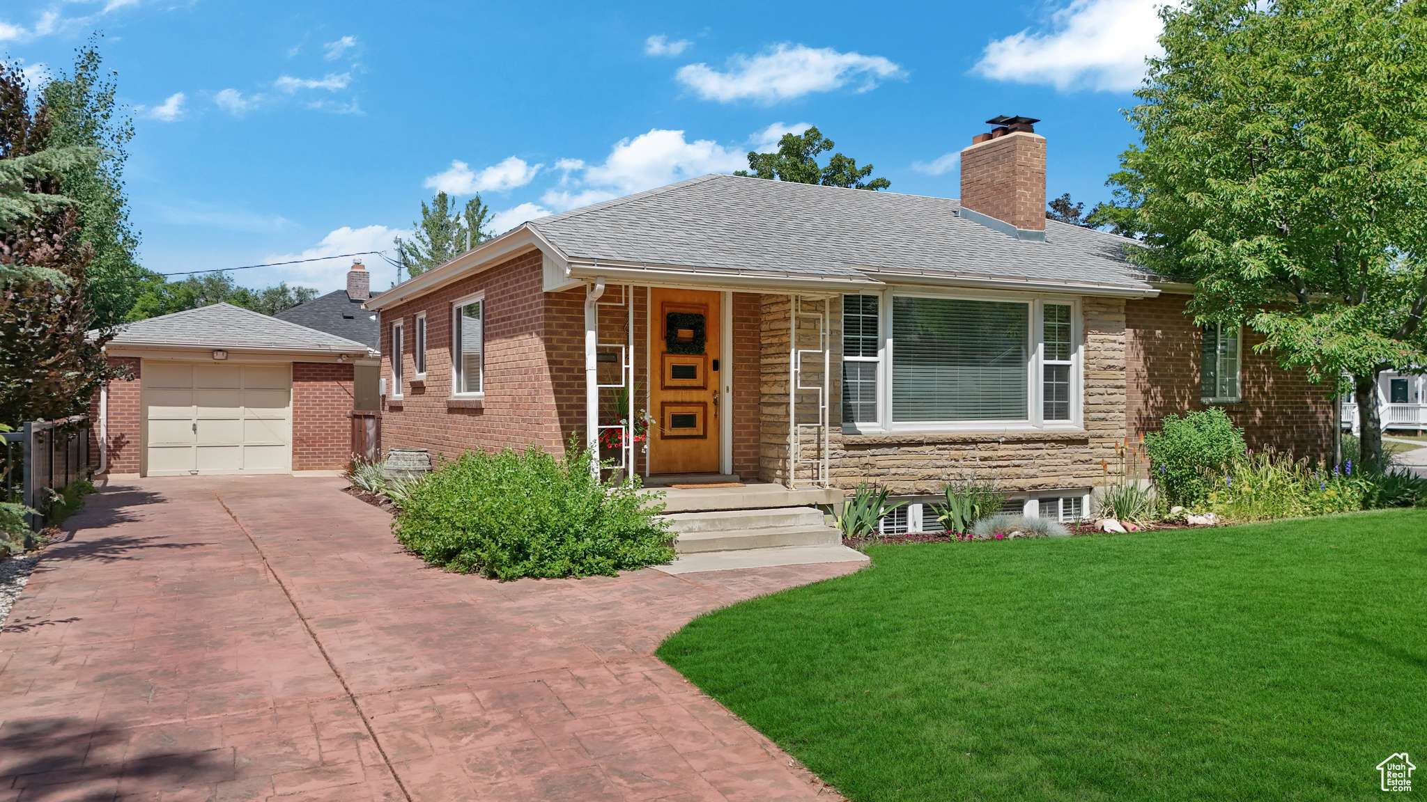 Salt Lake City, UT 84106,2612 S 1900 E