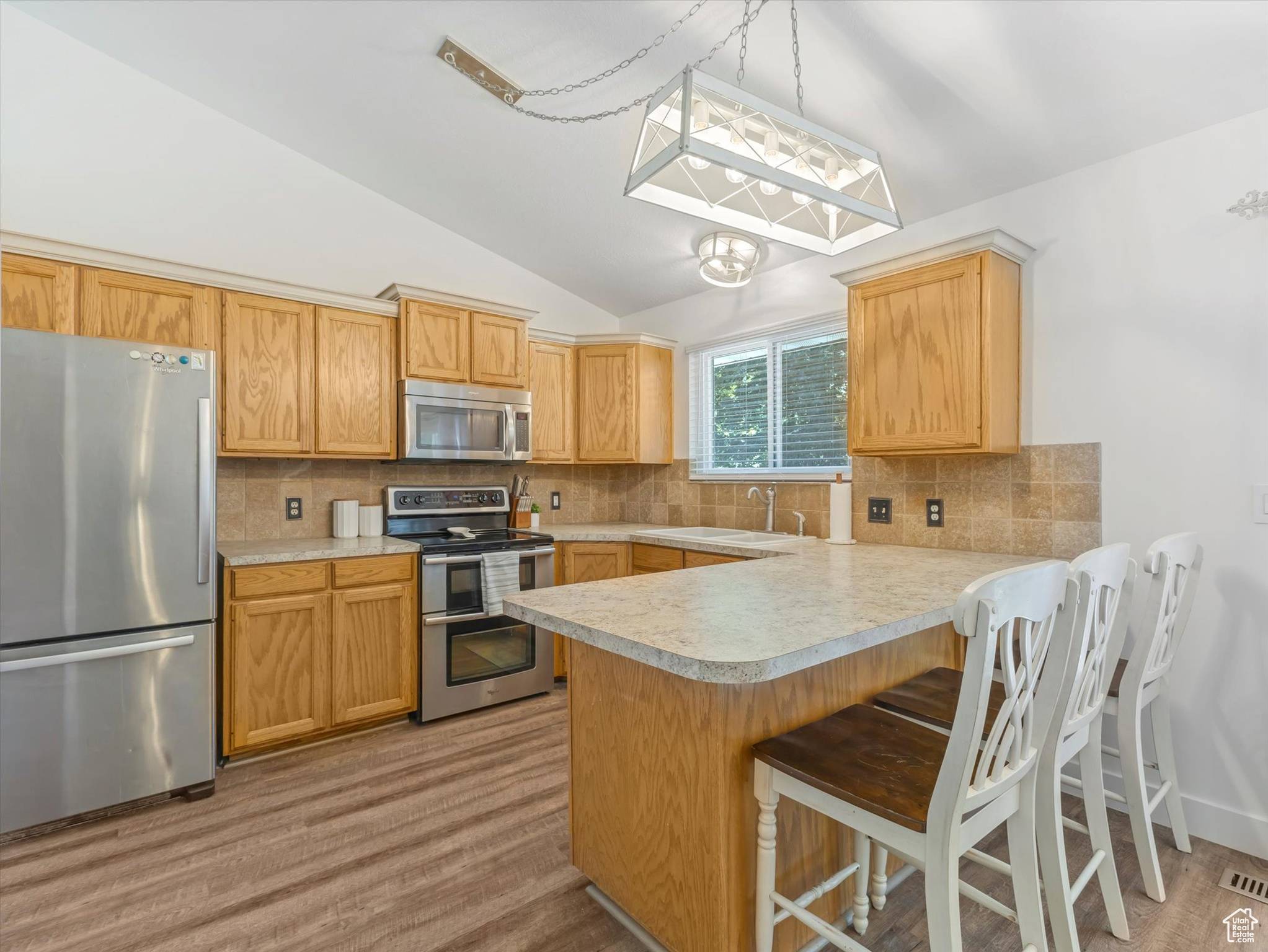 Roy, UT 84067,4736 S 2675 W