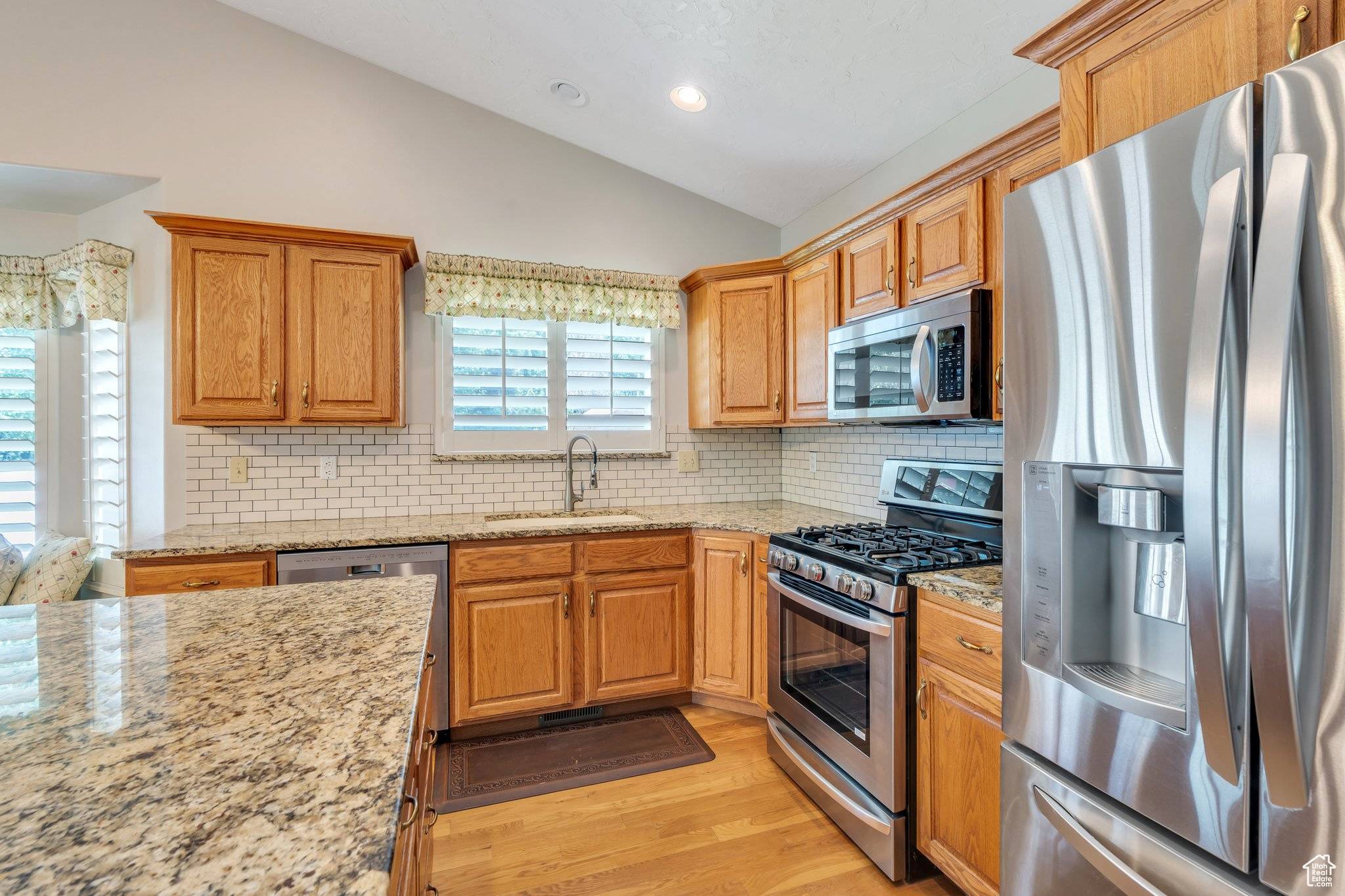 Lindon, UT 84042,537 N 80 W