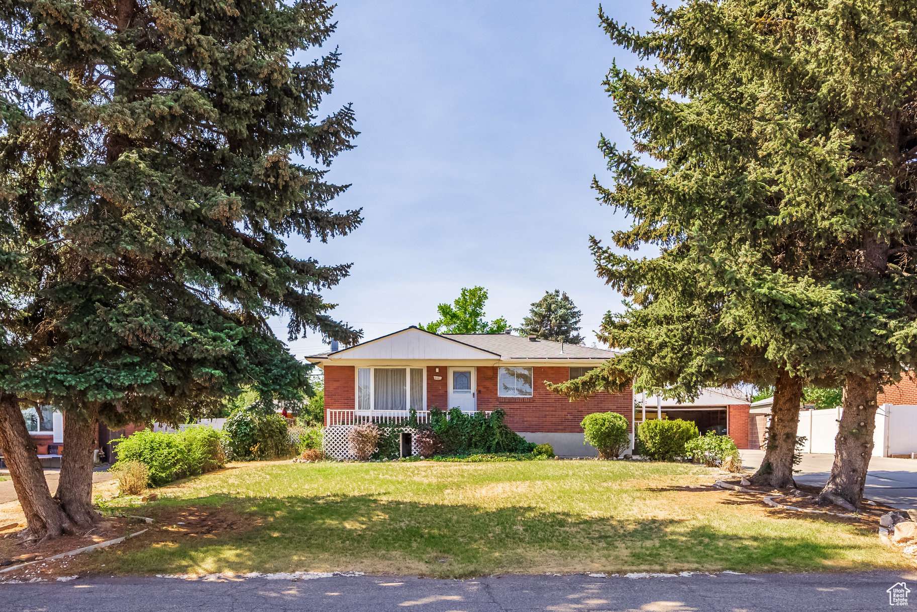 West Valley City, UT 84120,5461 W ELAINE AVE