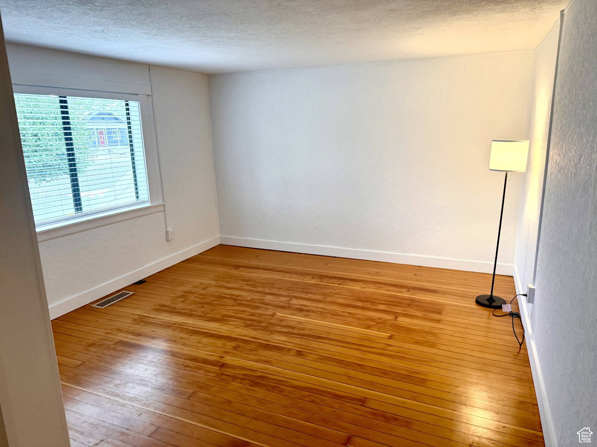 Murray, UT 84107,437 E VINE ST S