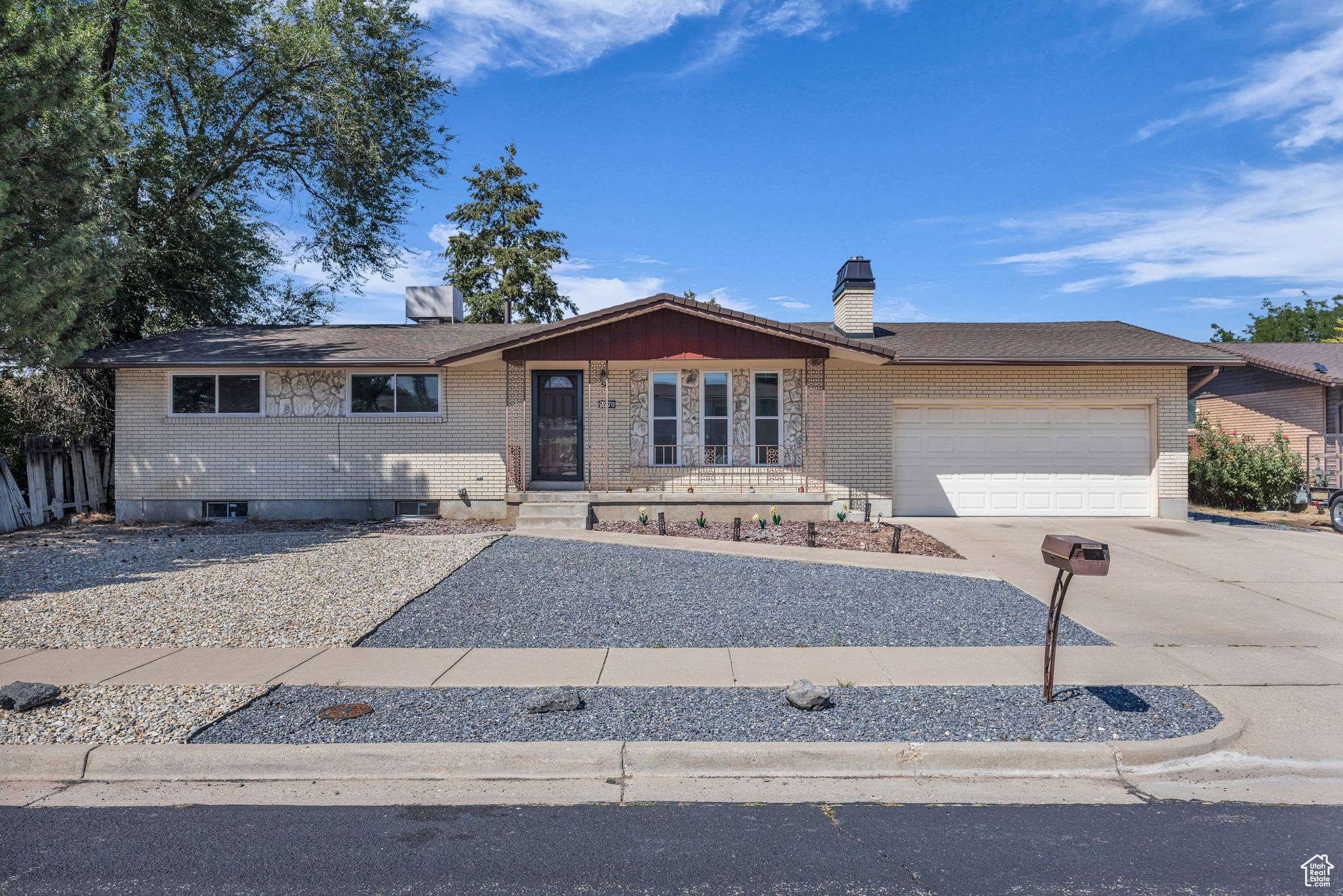 Roy, UT 84067,2270 W 4550 S