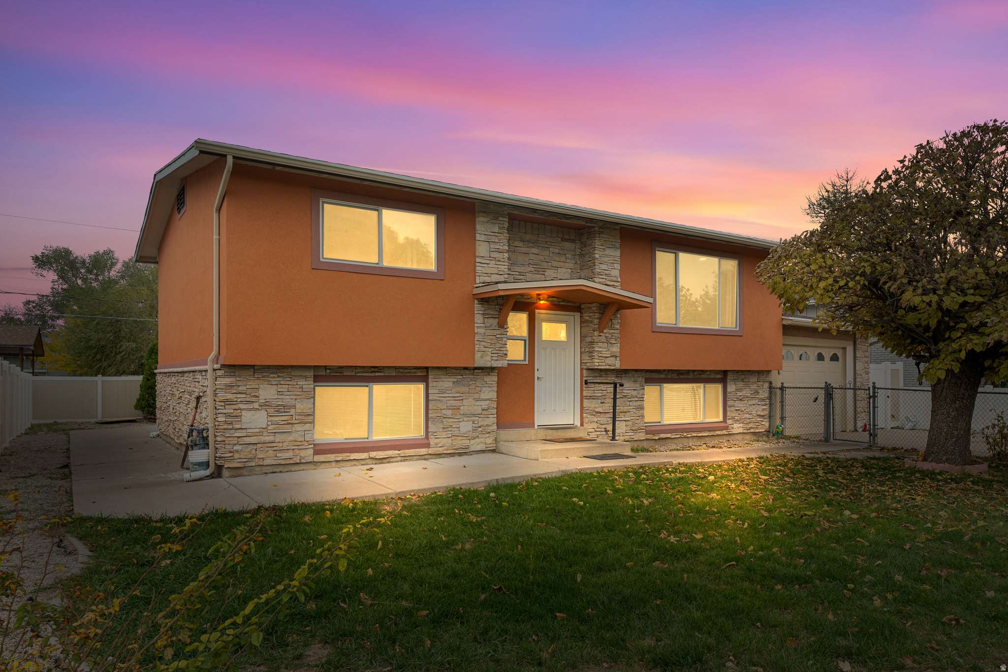 West Valley City, UT 84119,2993 S MAPLE WAY