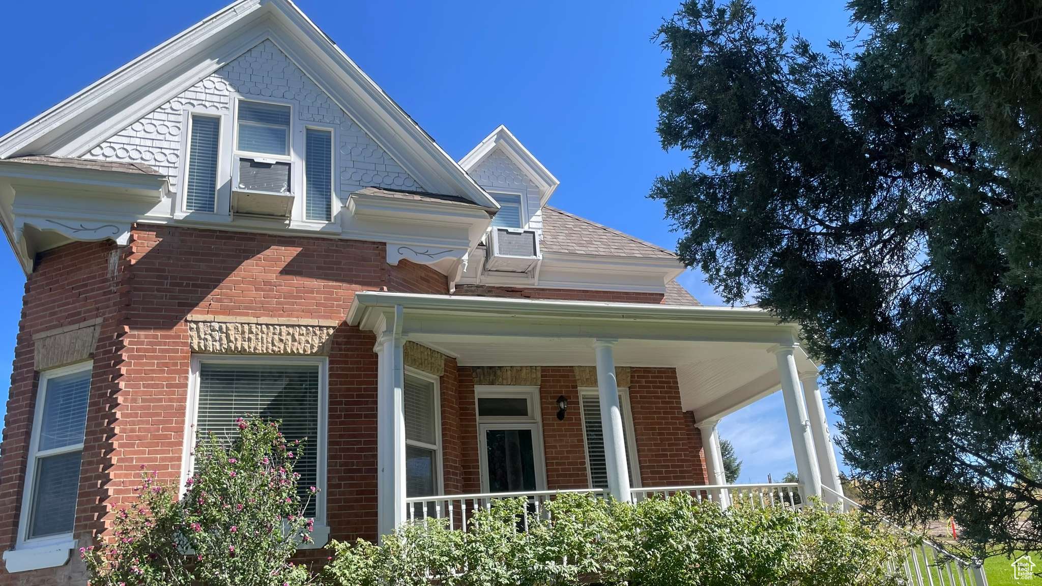 Smithfield, UT 84335,408 N 300 E