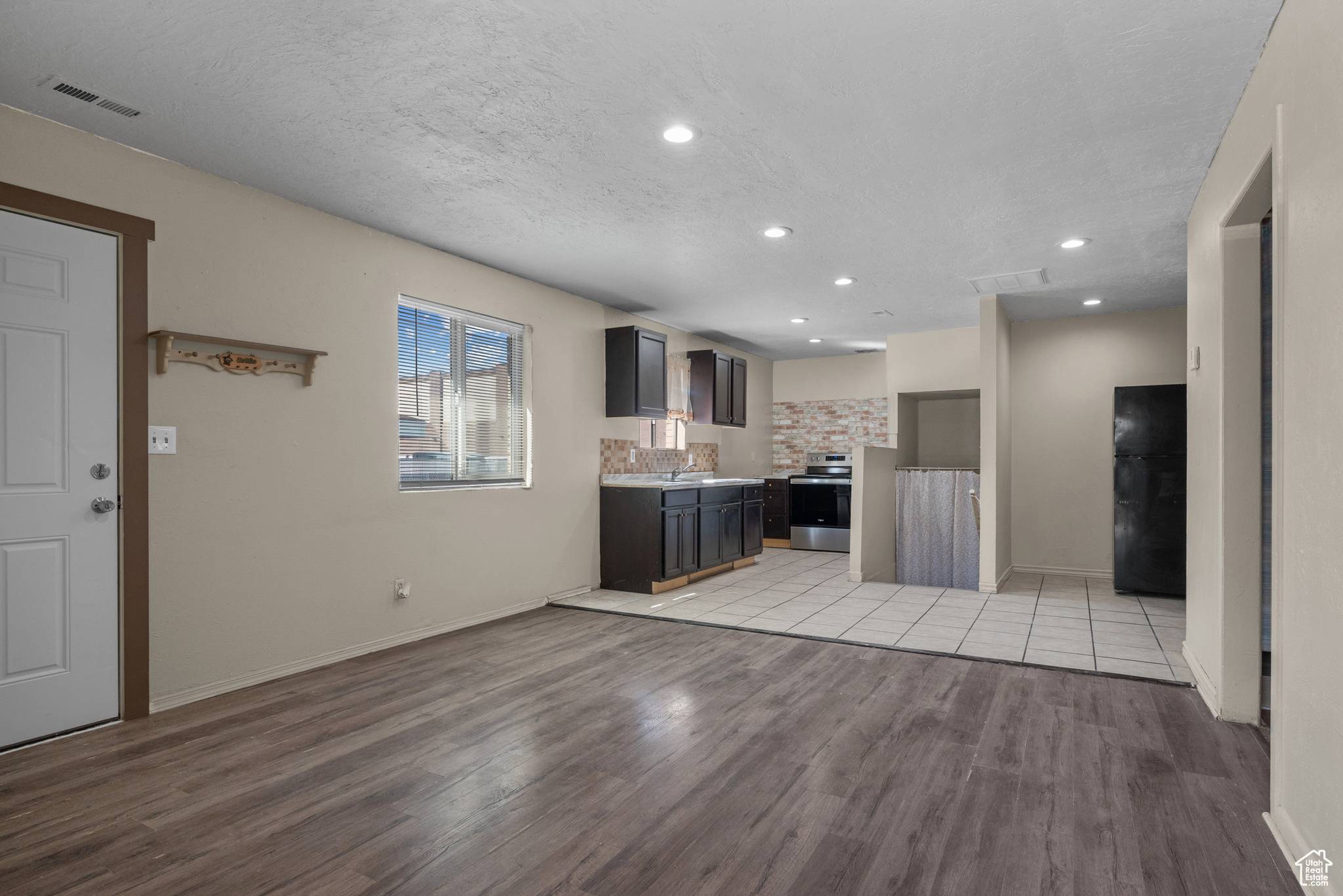 Santaquin, UT 84655,57 N CENTER ST