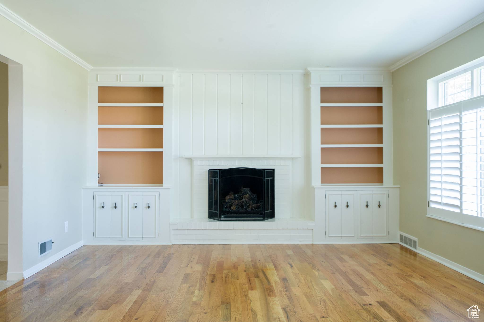 Bountiful, UT 84010,1225 S WOODLAND LN