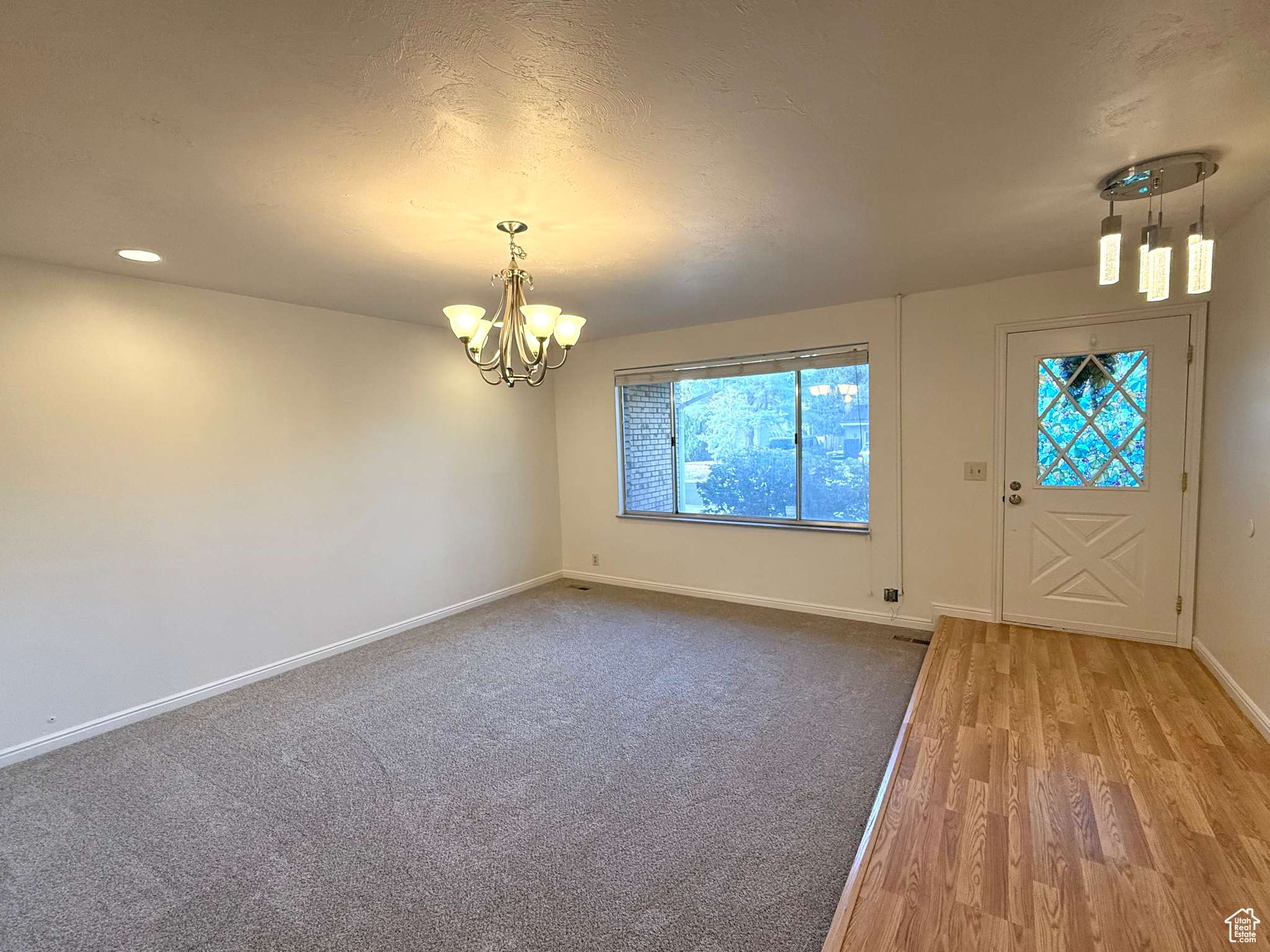 South Jordan, UT 84009,4175 W DONIBRISTLE CIR