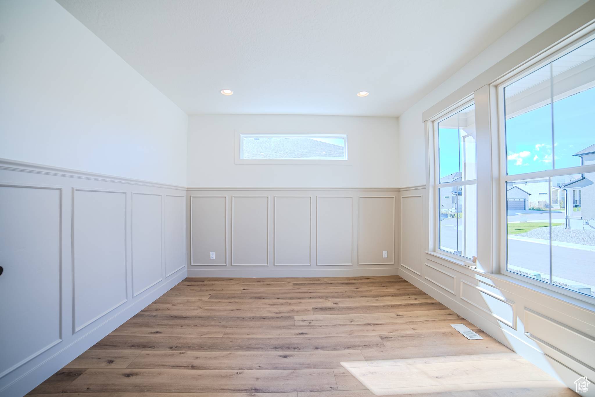 South Jordan, UT 84009,10941 S LITTLE SAHARA DR