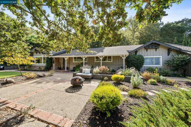 Orinda, CA 94563,1 Poco Paseo